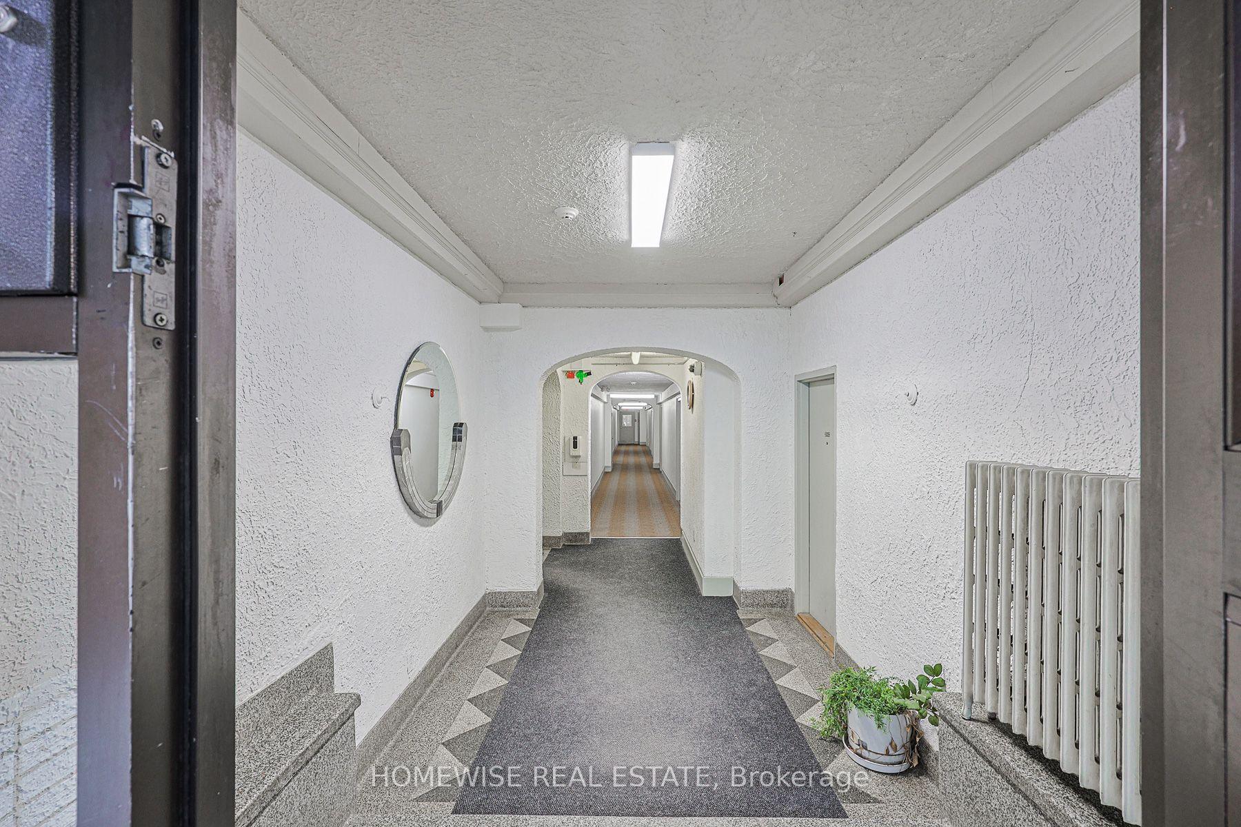 Photo 4 of Unit 204, 33 Maitland Street, Toronto, Church-Yonge Corridor — HOMEH