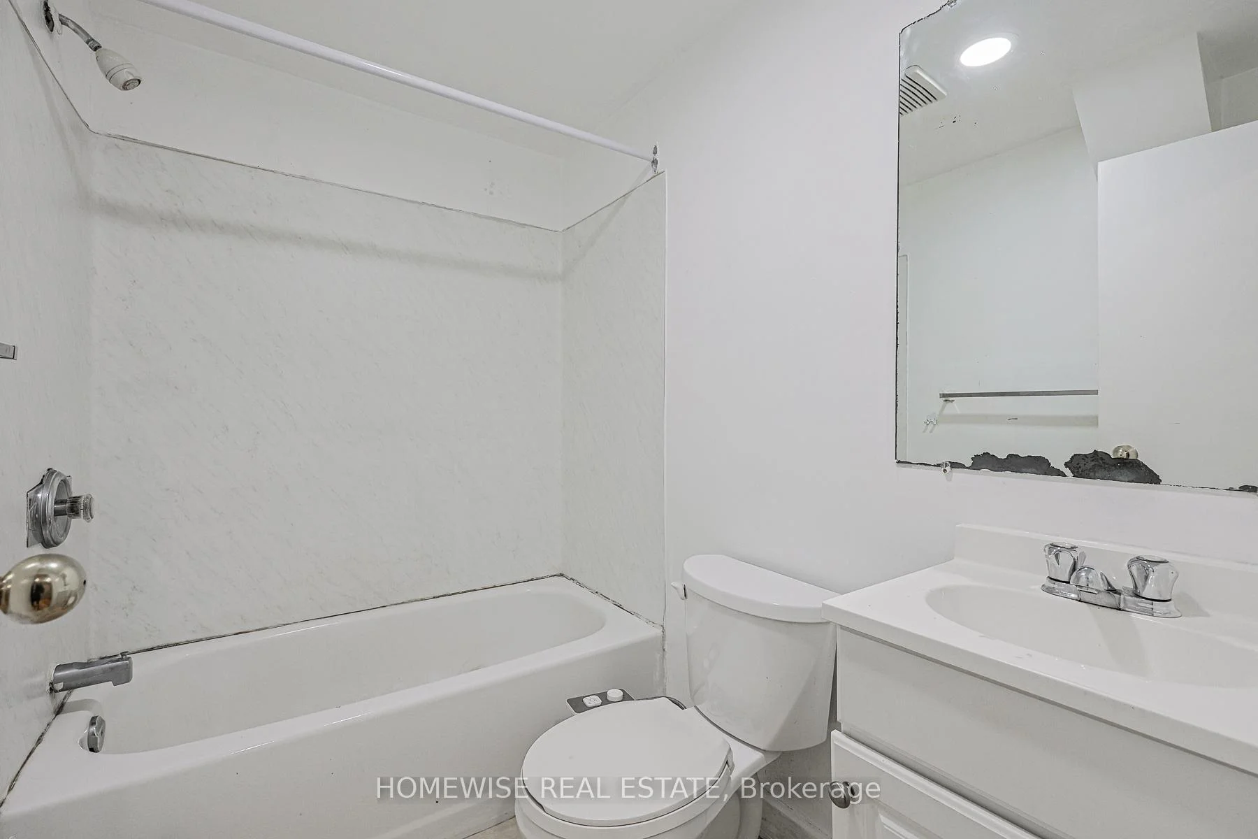 Photo 26 of Unit 204, 33 Maitland Street, Toronto, Church-Yonge Corridor — HOMEH