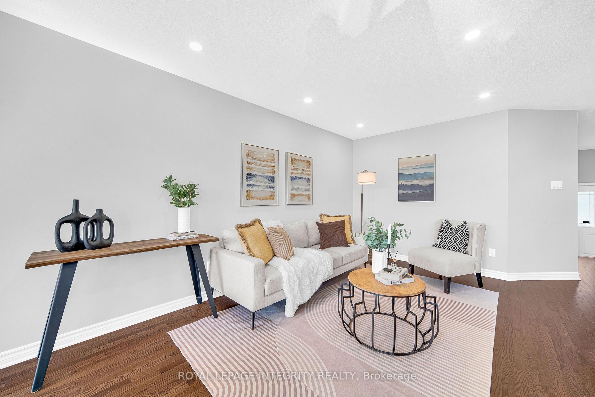 Photo 7 of 132 Silvermoon Crescent, Ottawa, Avalon East — HOMEH