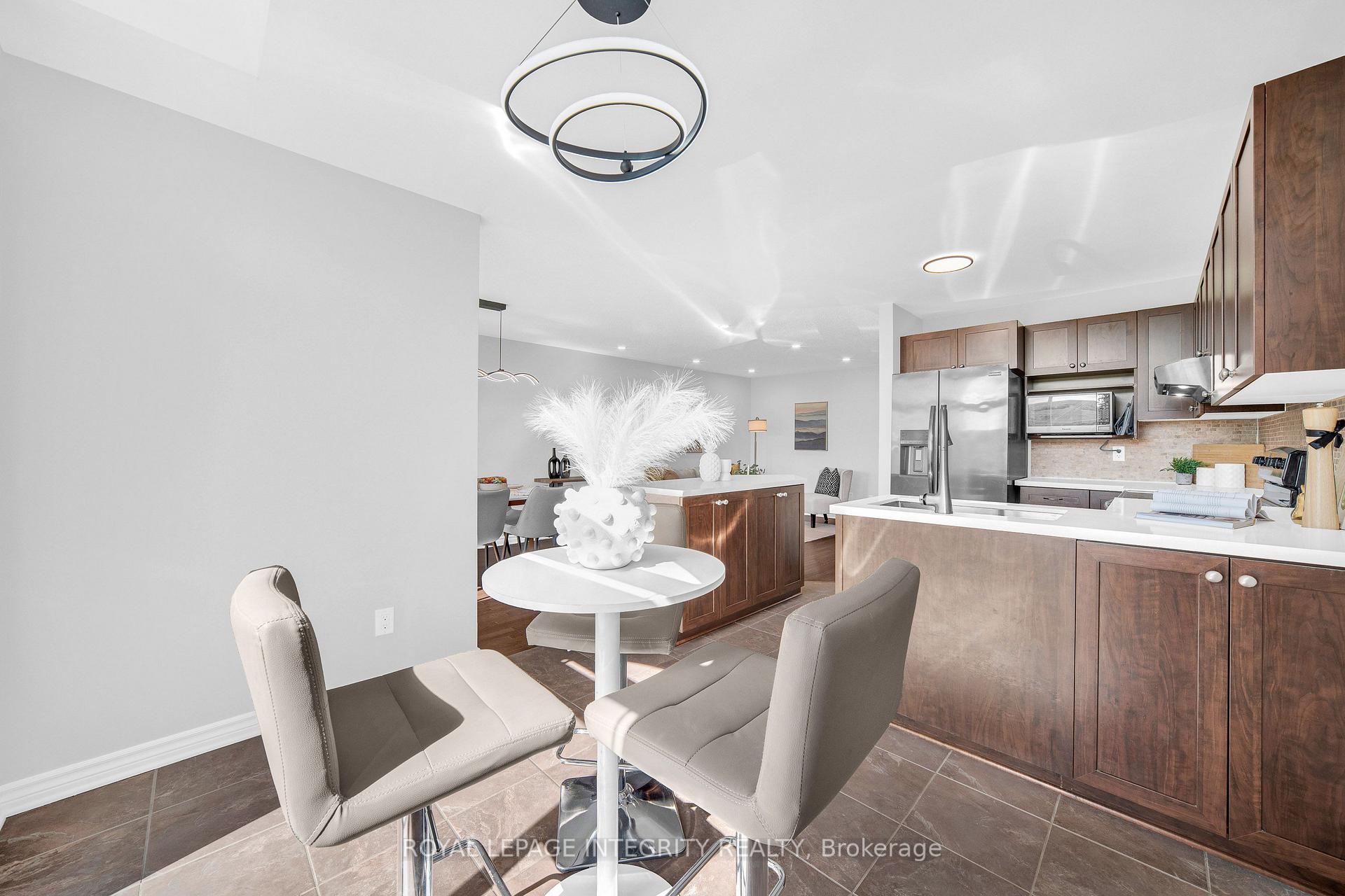 Photo 19 of 132 Silvermoon Crescent, Ottawa, Avalon East — HOMEH