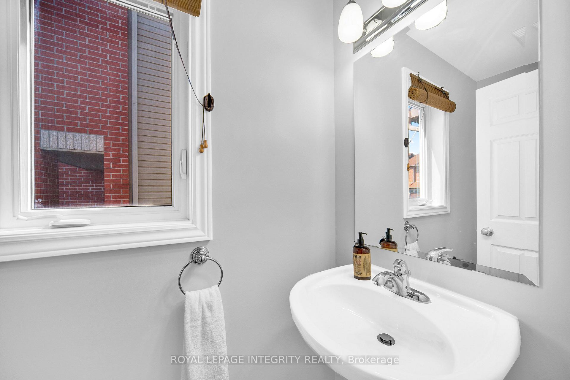 Photo 20 of 132 Silvermoon Crescent, Ottawa, Avalon East — HOMEH