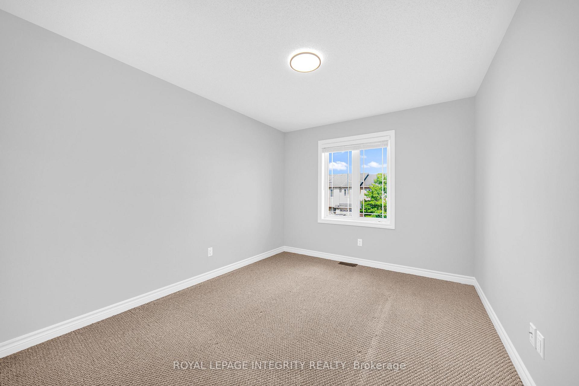 Photo 32 of 132 Silvermoon Crescent, Ottawa, Avalon East — HOMEH
