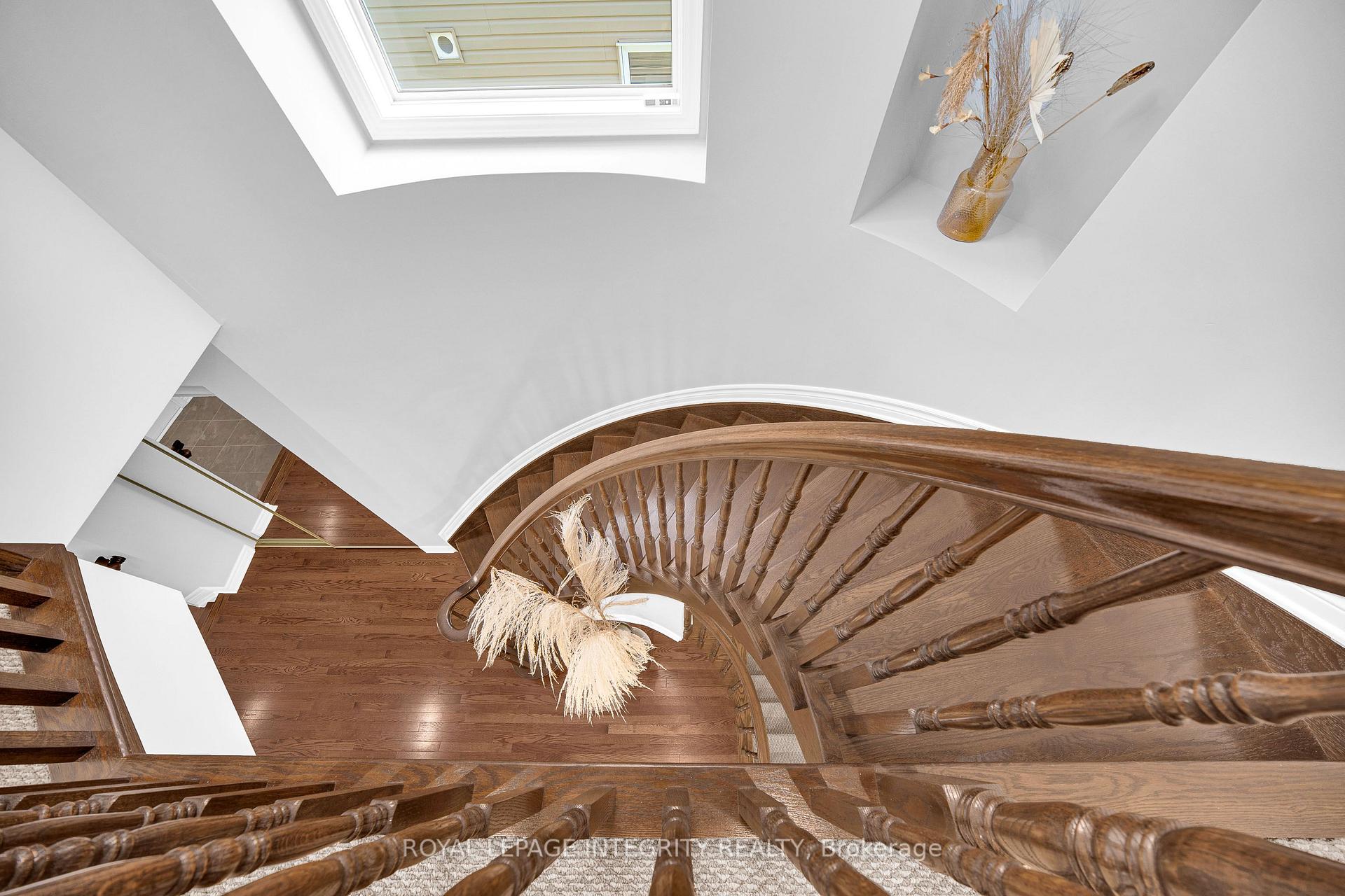Photo 35 of 132 Silvermoon Crescent, Ottawa, Avalon East — HOMEH