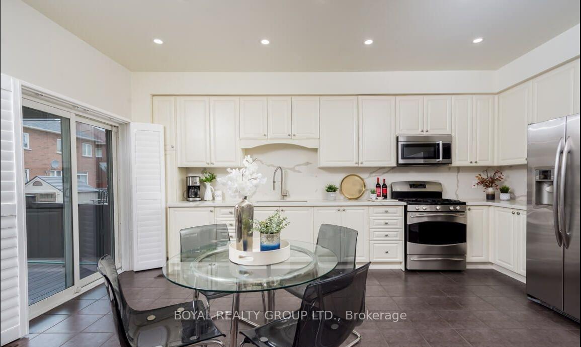 Photo 14 of 118 Footbridge Crescent, Brampton, Sandringham-Wellington — HOMEH
