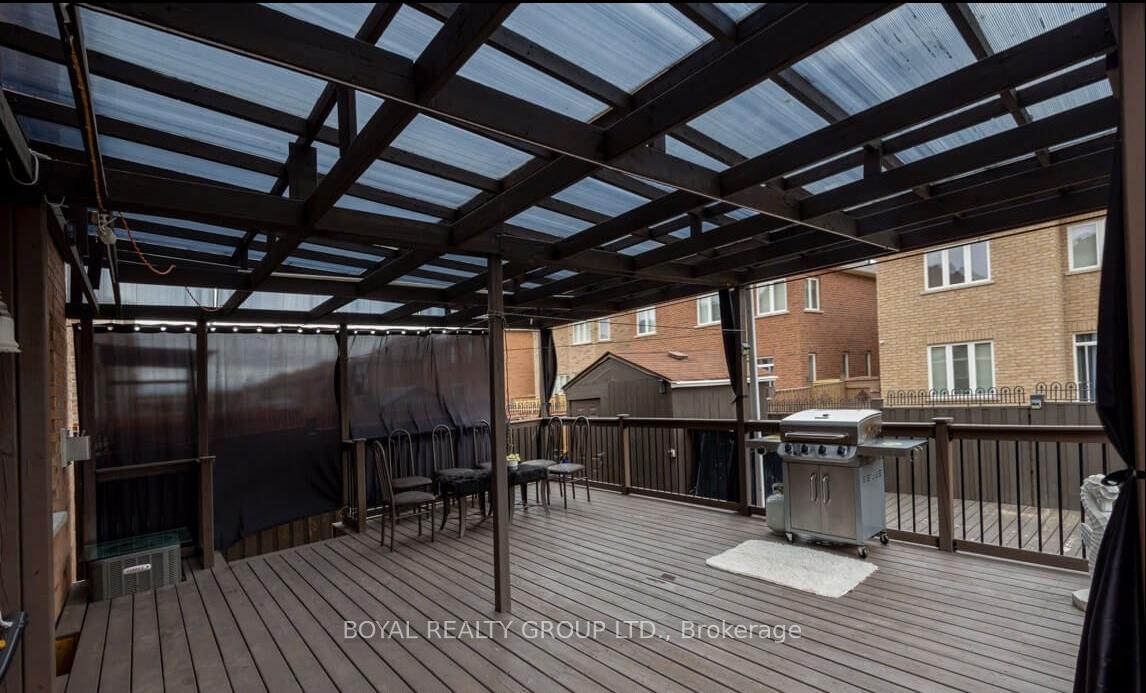 Photo 39 of 118 Footbridge Crescent, Brampton, Sandringham-Wellington — HOMEH