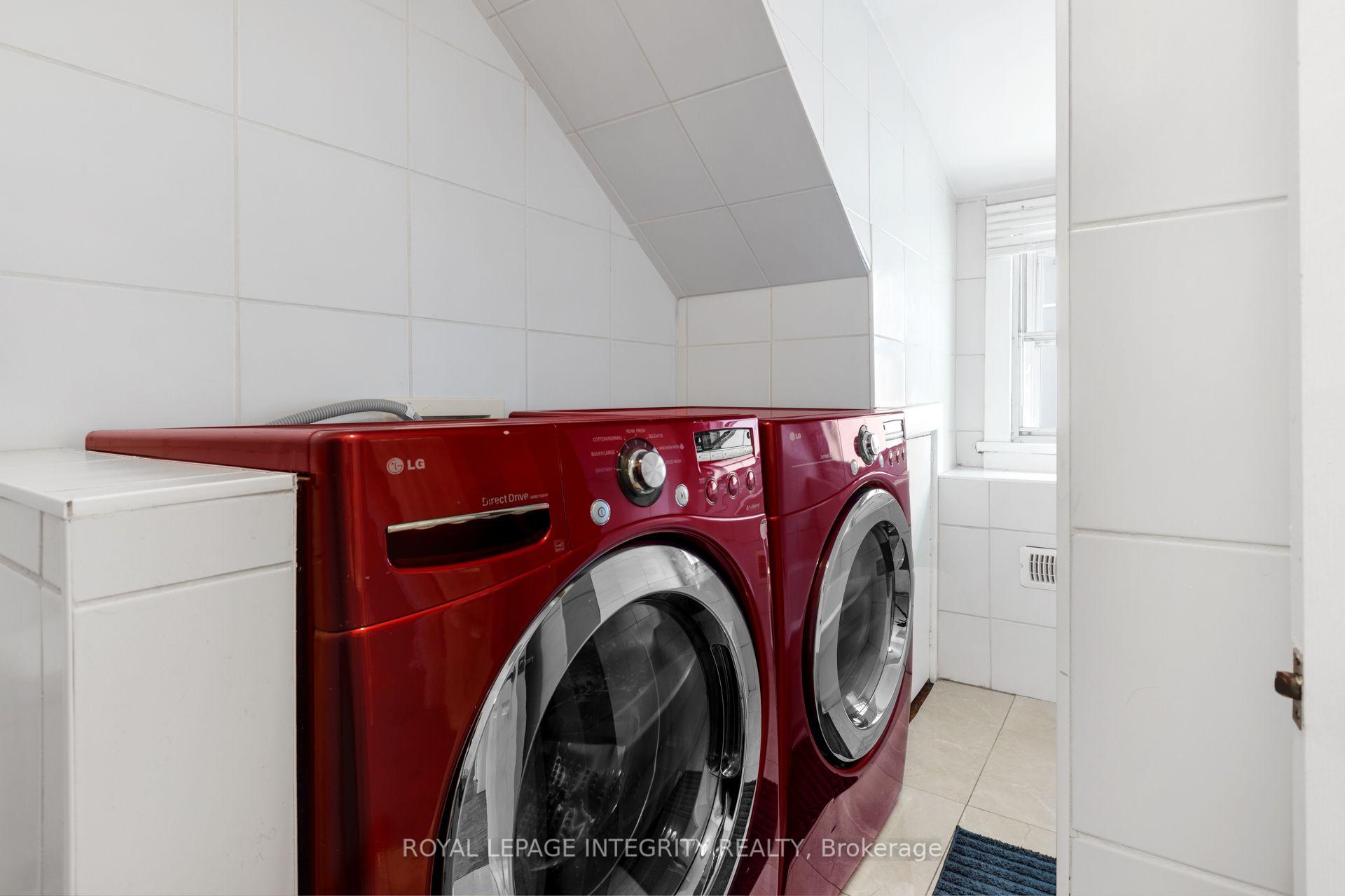Photo 7 of 240 Blackburn Avenue, Ottawa, Sandy Hill — HOMEH