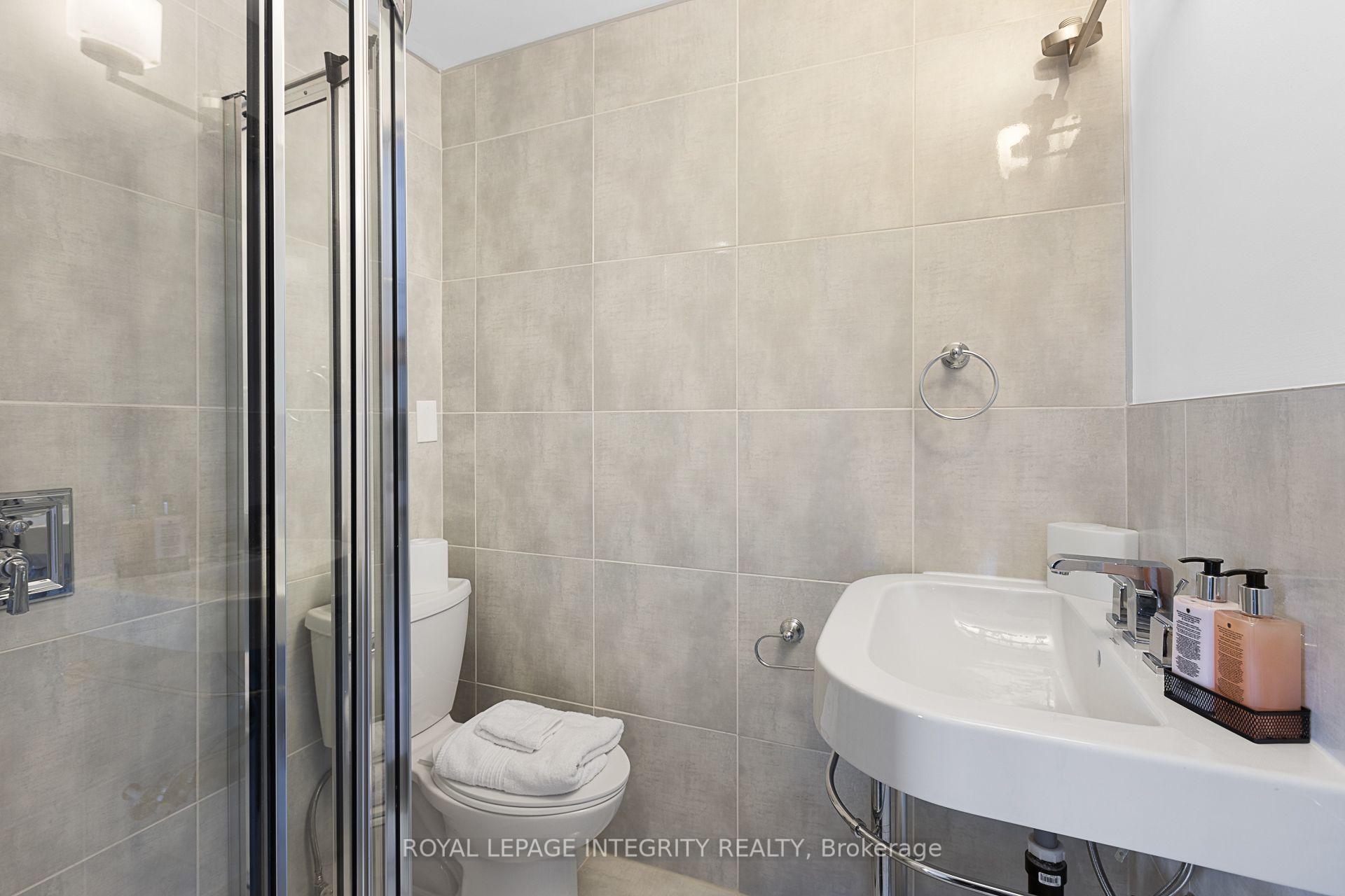 Photo 25 of 240 Blackburn Avenue, Ottawa, Sandy Hill — HOMEH
