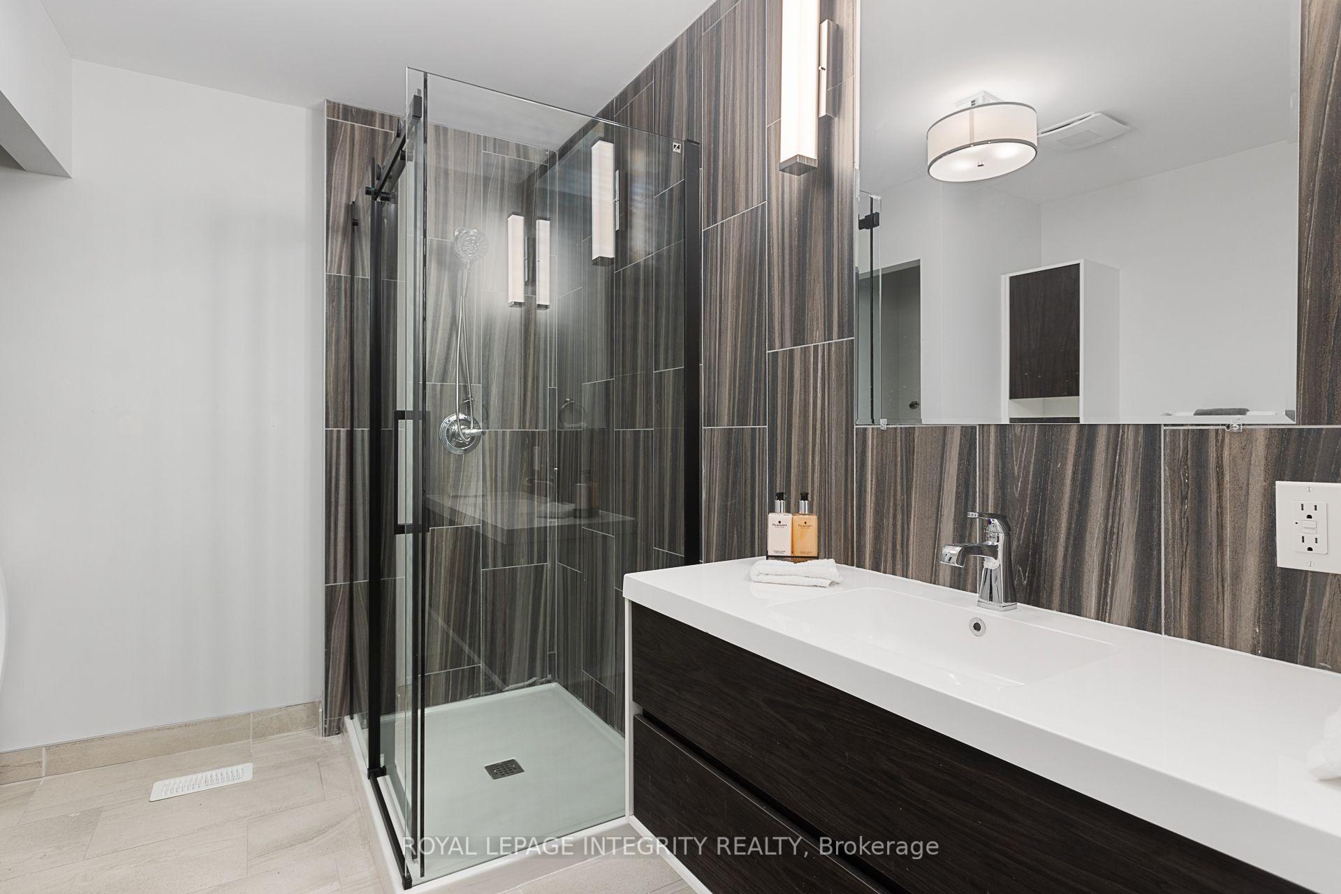 Photo 38 of 240 Blackburn Avenue, Ottawa, Sandy Hill — HOMEH