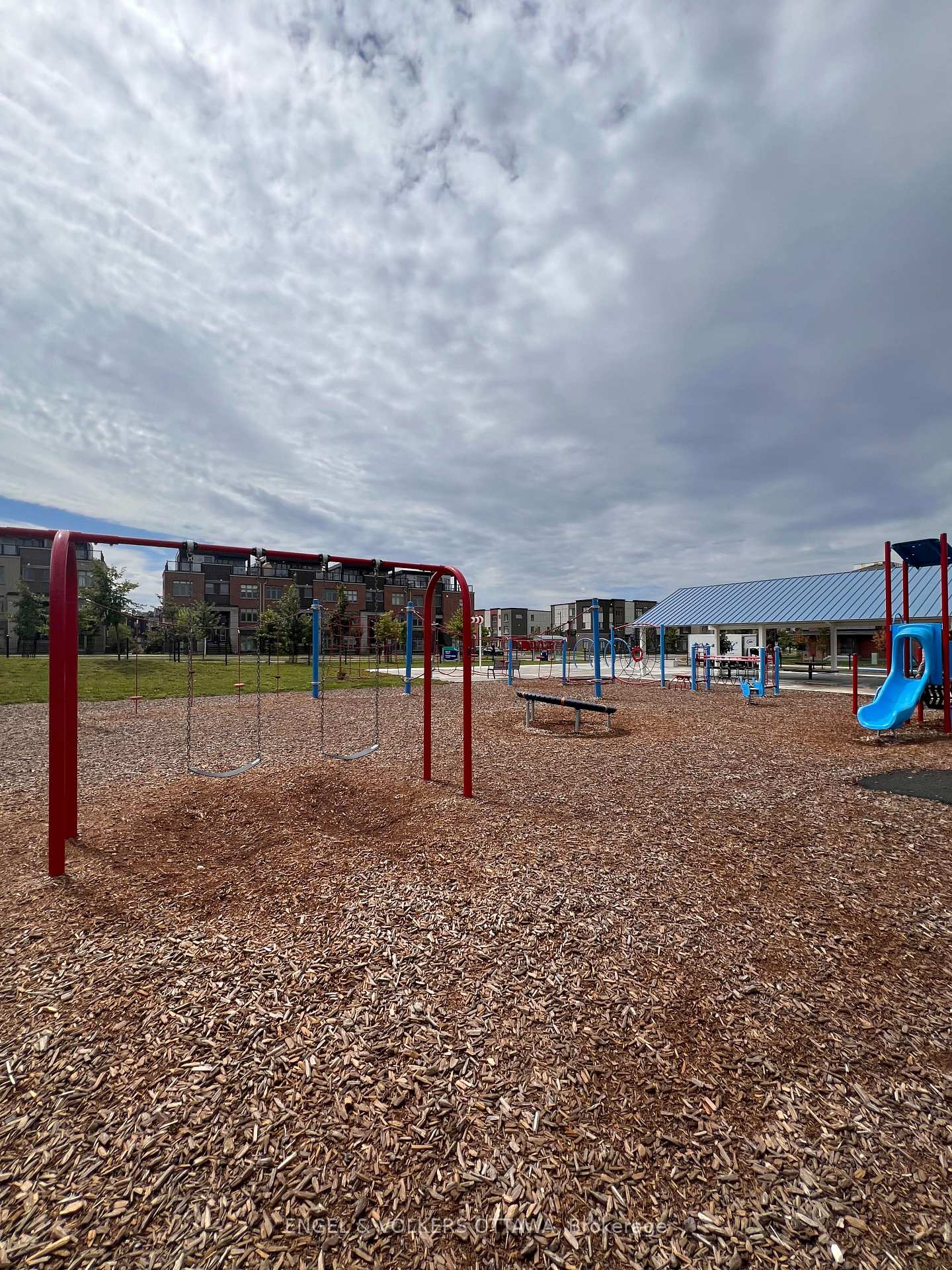 Photo 15 of Unit 13, 569 Ozawa Private, Ottawa, CFB Rockcliffe and Area — HOMEH