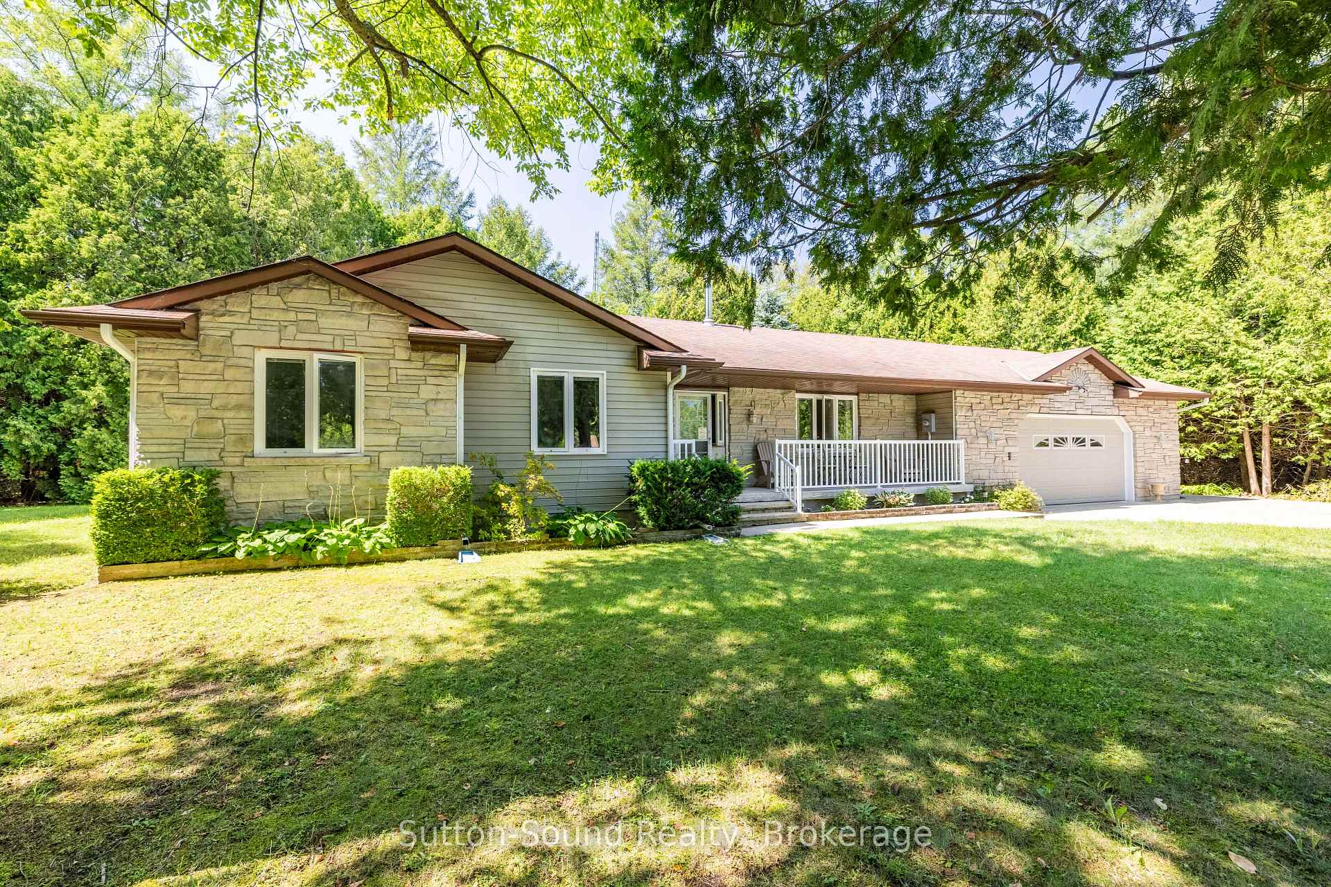Photo of 14 Shamrock Boulevard