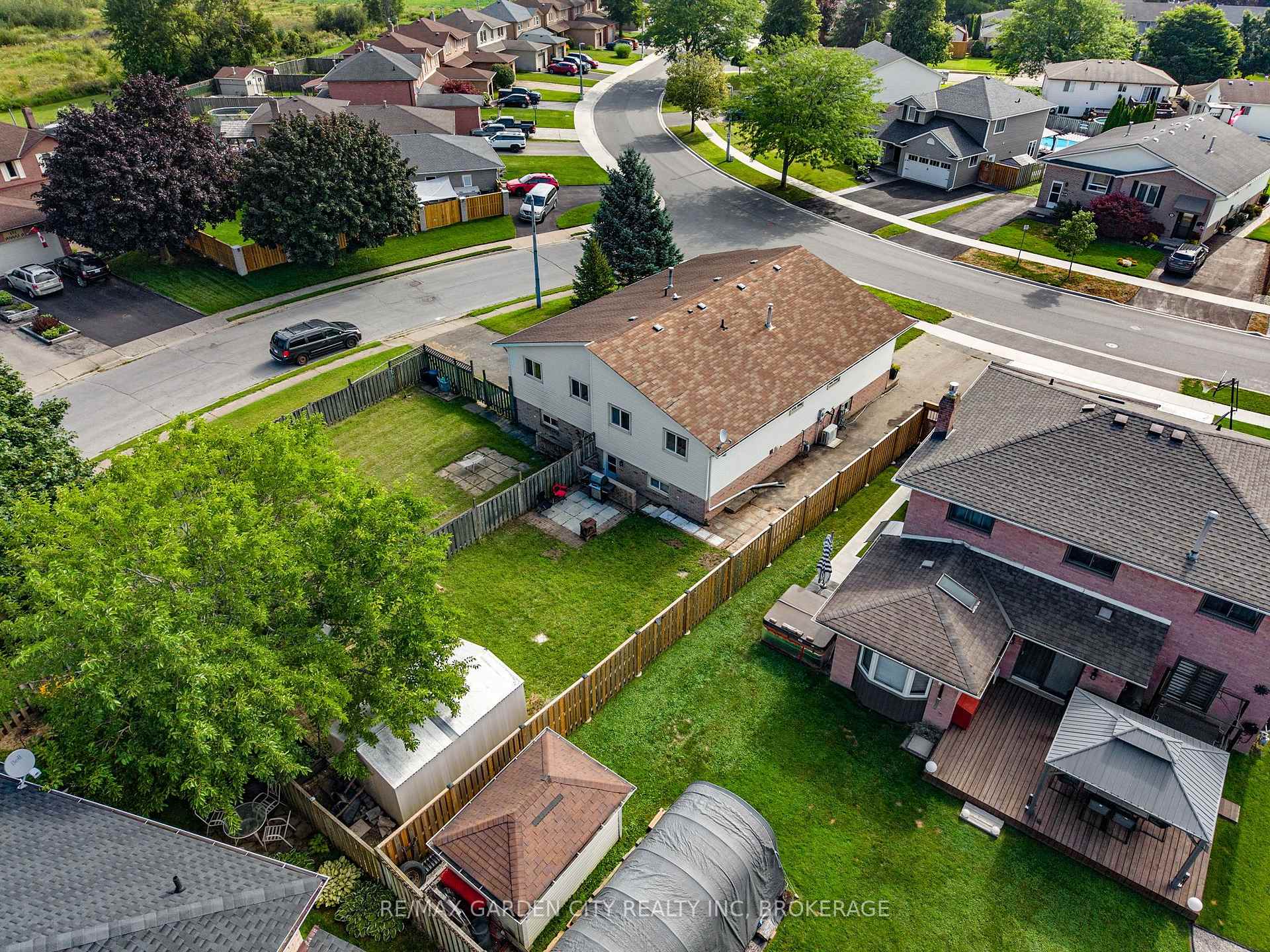 Photo 43 of 93 Northwood Drive, Welland, N. Welland — HOMEH