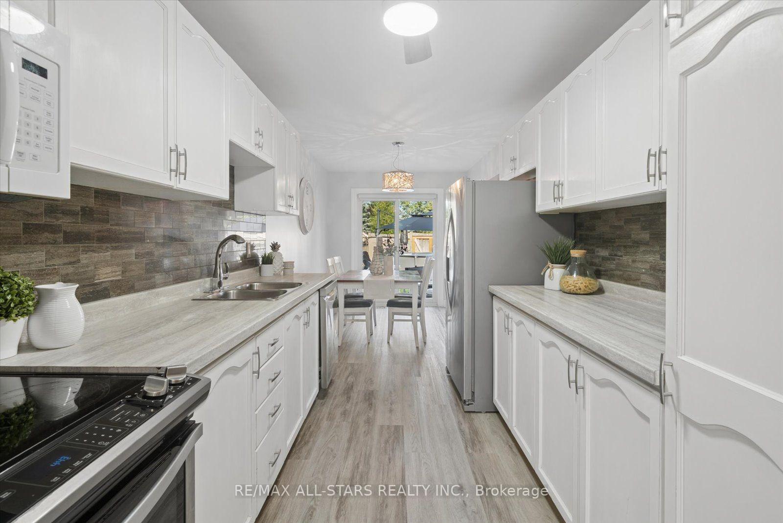 Photo 9 of 229 Fairwood Drive, Georgina, Keswick South — HOMEH