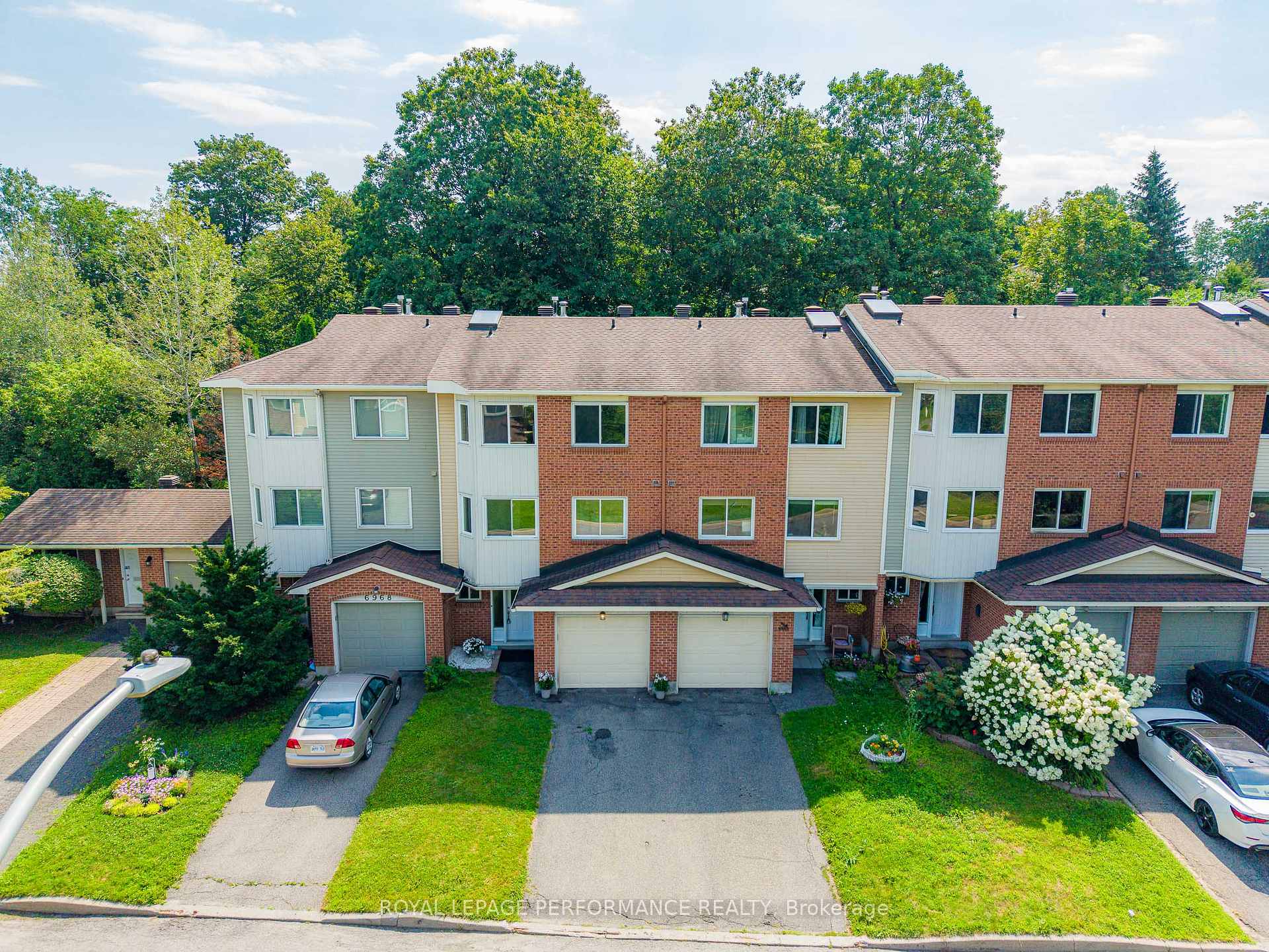 Photo 1 of 6966 Bois Avenue, Ottawa, Convent Glen North — HOMEH