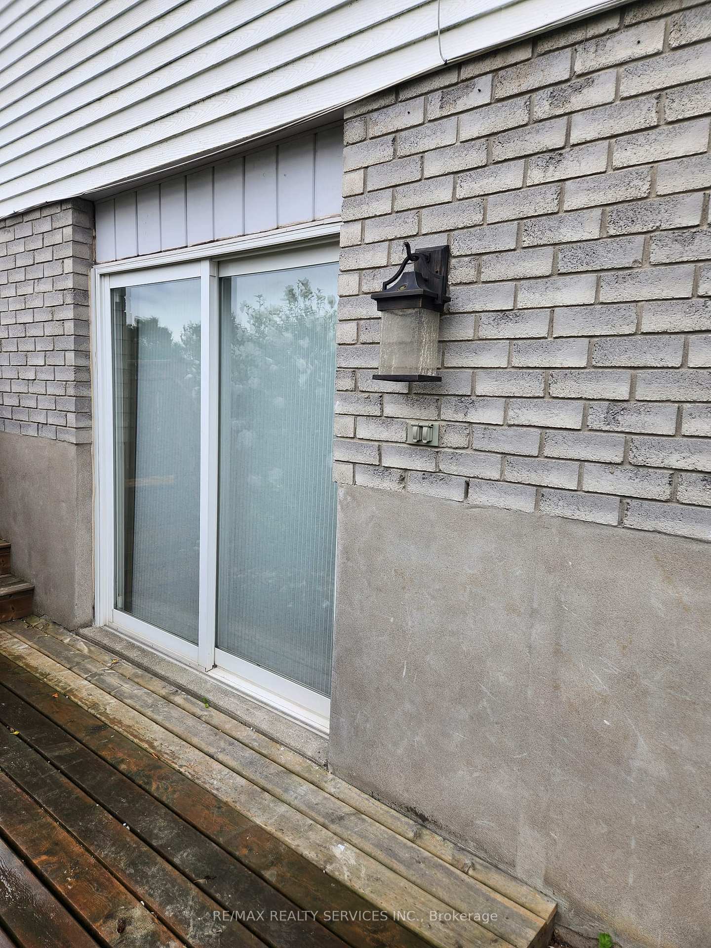 Photo 5 of Unit BASEMENT, 464 Thorndale Drive, Waterloo, Maple Hills — HOMEH