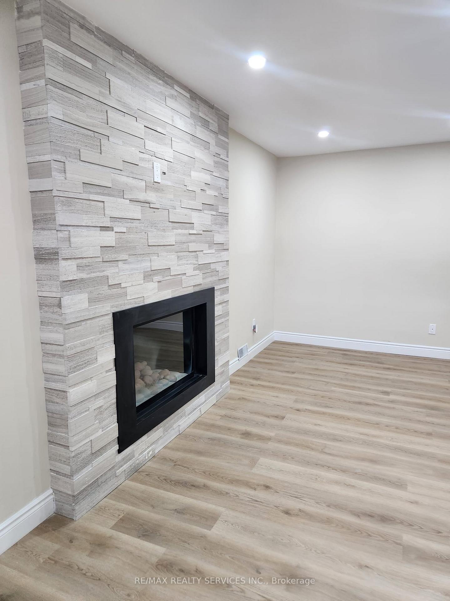 Photo 9 of Unit BASEMENT, 464 Thorndale Drive, Waterloo, Maple Hills — HOMEH
