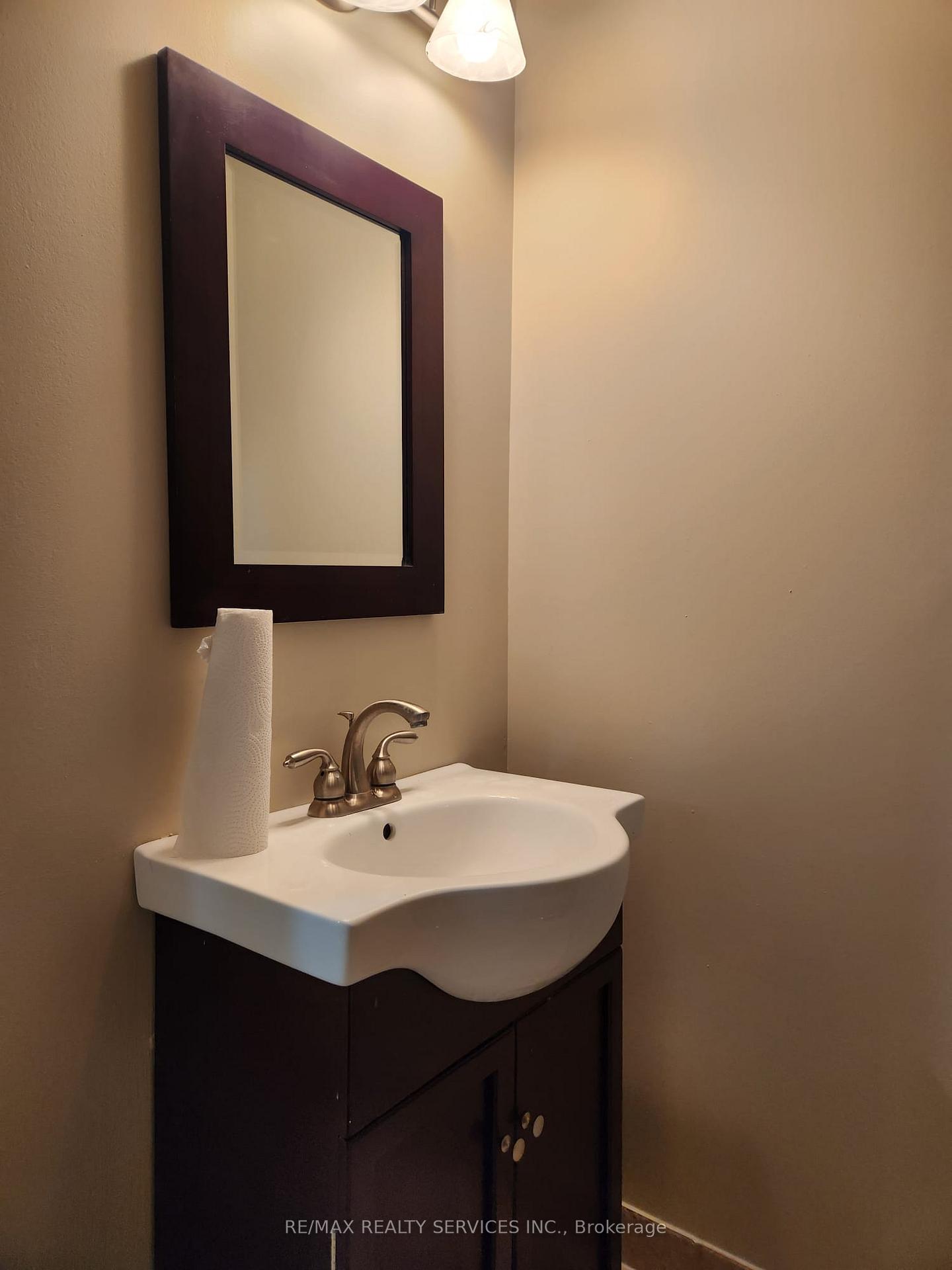 Photo 19 of Unit BASEMENT, 464 Thorndale Drive, Waterloo, Maple Hills — HOMEH