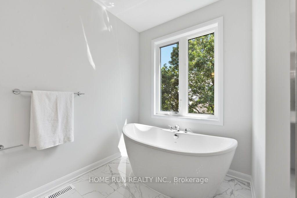 Photo 32 of 359 Vibert Douglas Drive, Ottawa, Kanata - Morgan's Grant/South March — HOMEH