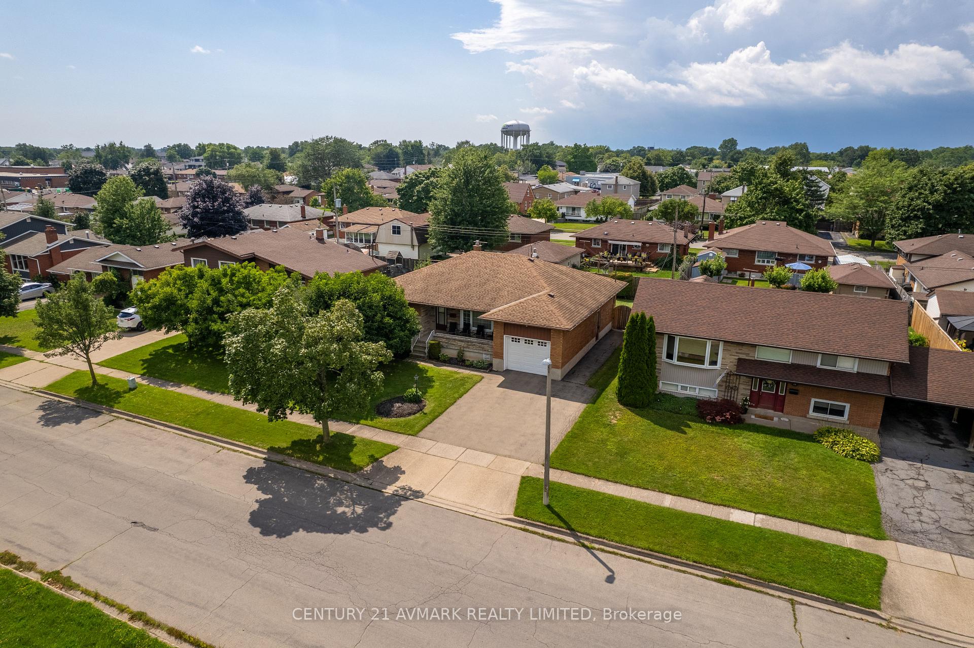 Photo 26 of 54 Classic Avenue, Welland, Lincoln/Crowland — HOMEH