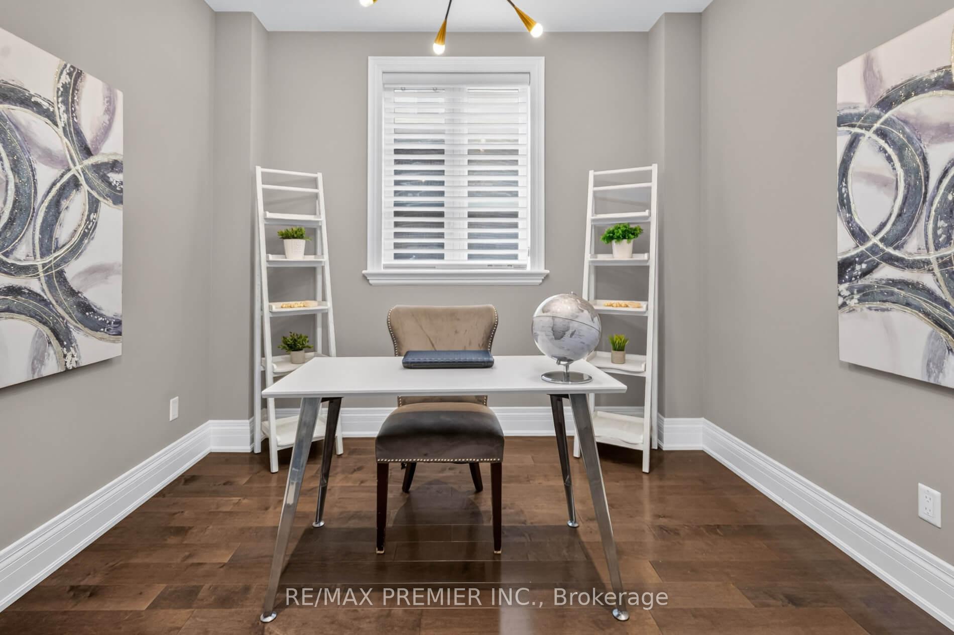 Photo 9 of 31 Sarracini Crescent, Vaughan, Islington Woods — HOMEH