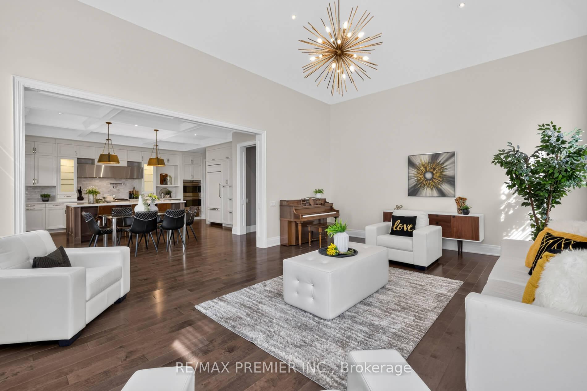 Photo 21 of 31 Sarracini Crescent, Vaughan, Islington Woods — HOMEH