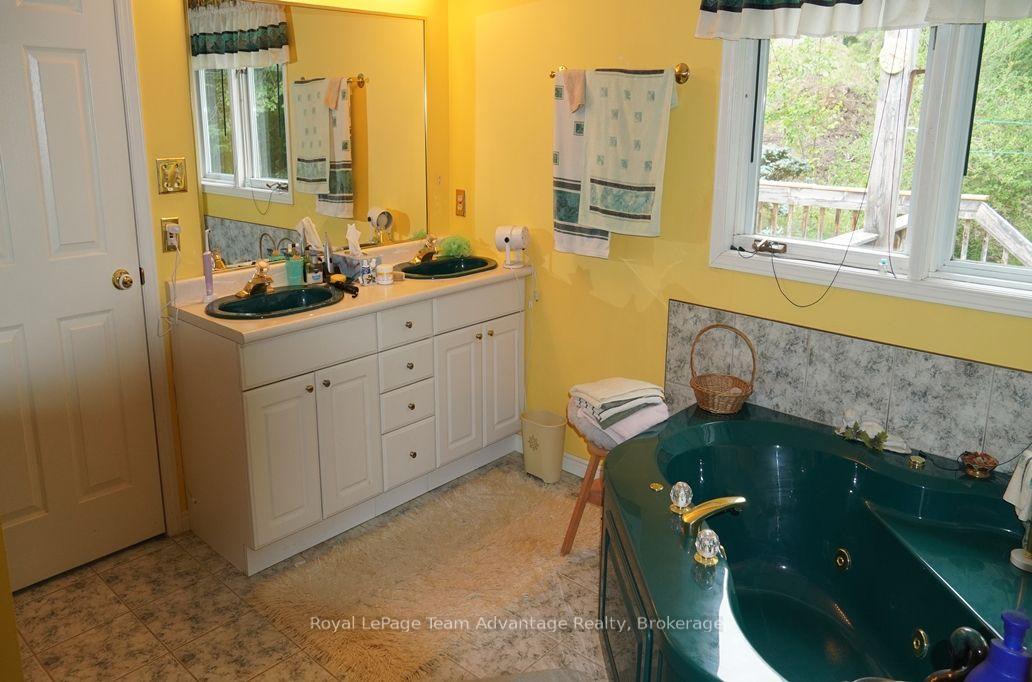 Photo 16 of 101 Carling Bay Road E, Carling — HOMEH