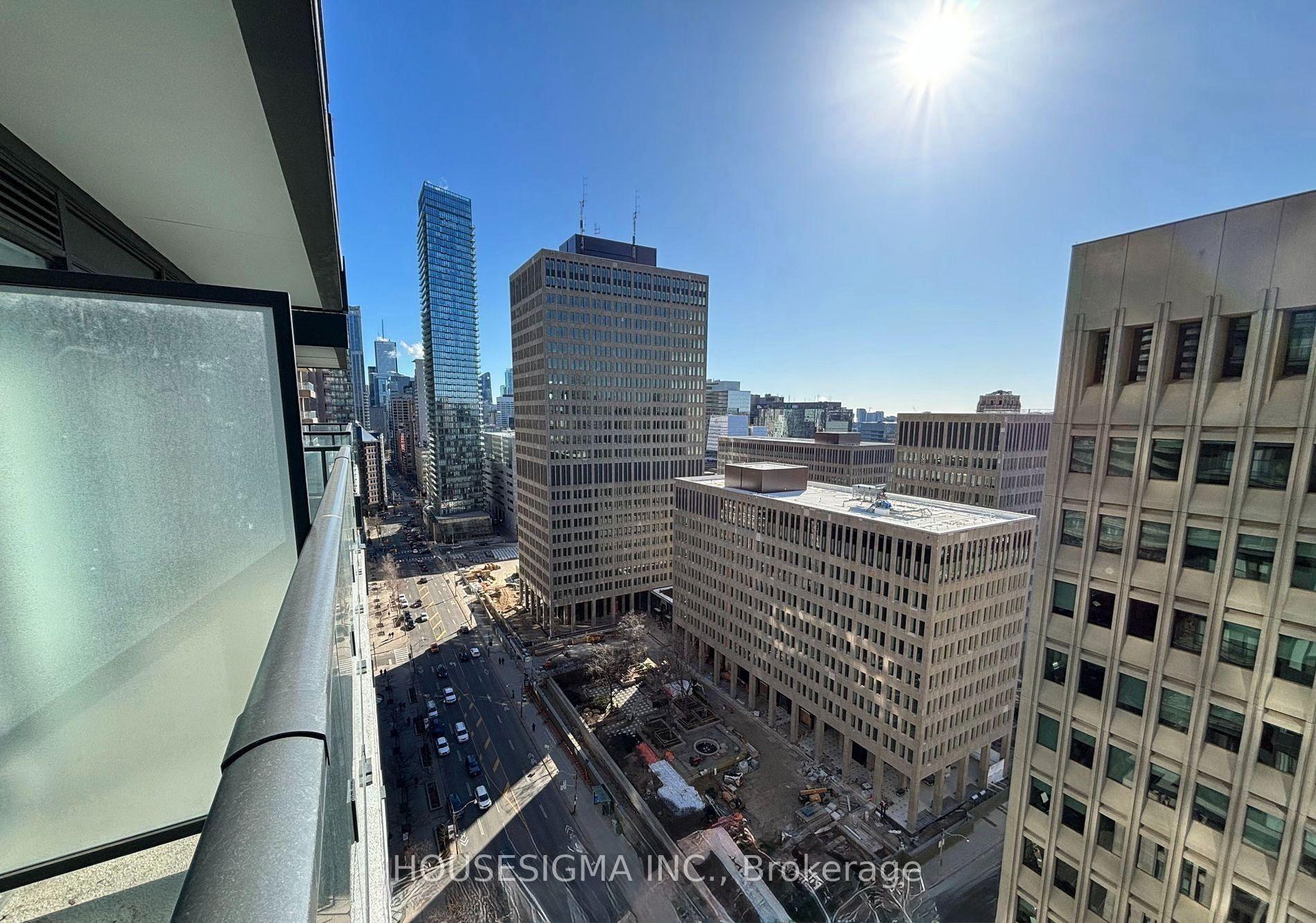 Photo 22 of Unit 2009, 955 Bay Street, Toronto, Bay Street Corridor — HOMEH