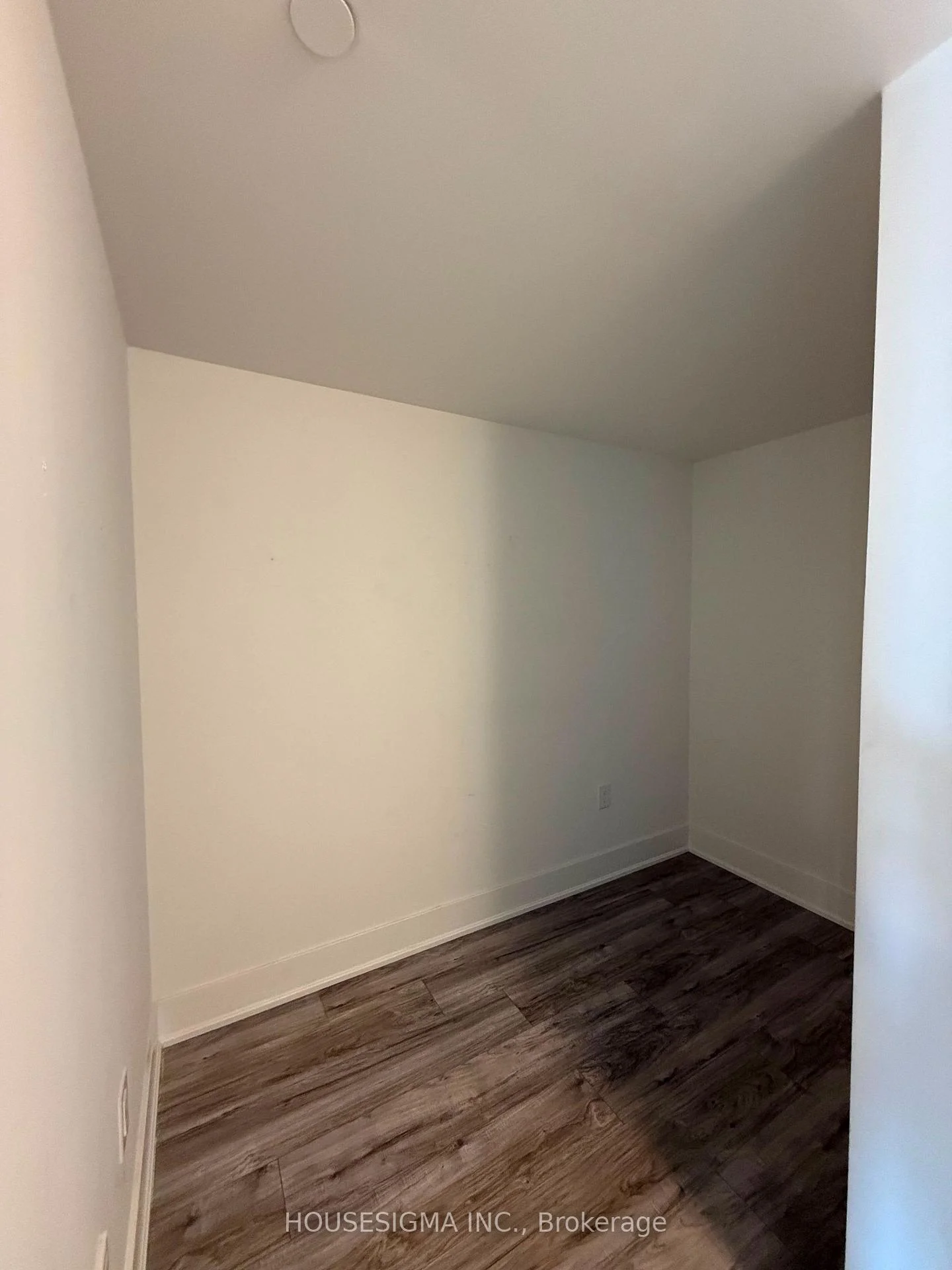 Photo 13 of Unit 2009, 955 Bay Street, Toronto, Bay Street Corridor — HOMEH
