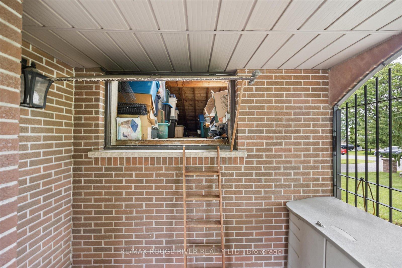 Photo 30 of 881 Swiss Heights Drive, Oshawa, Pinecrest — HOMEH