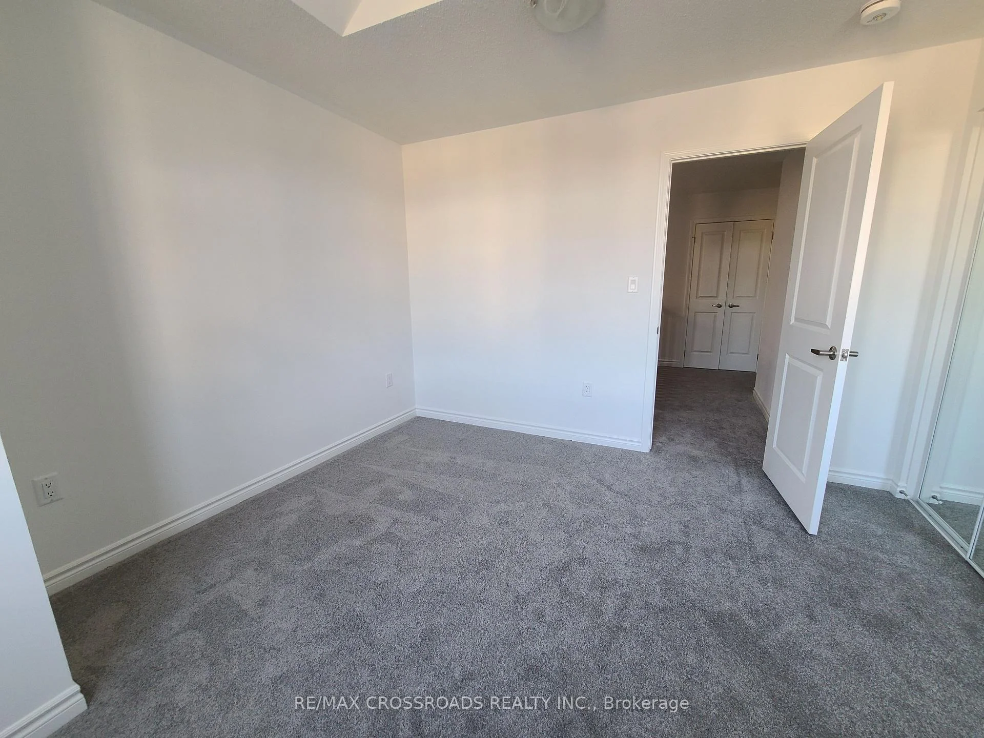 Photo 23 of 2916 Scotch Pine Lane, Pickering, Rural Pickering — HOMEH