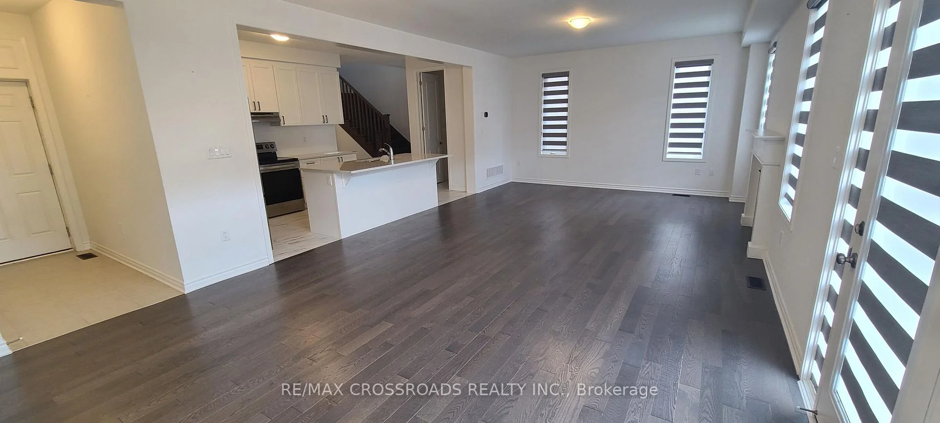 Photo 8 of 2916 Scotch Pine Lane, Pickering, Rural Pickering — HOMEH