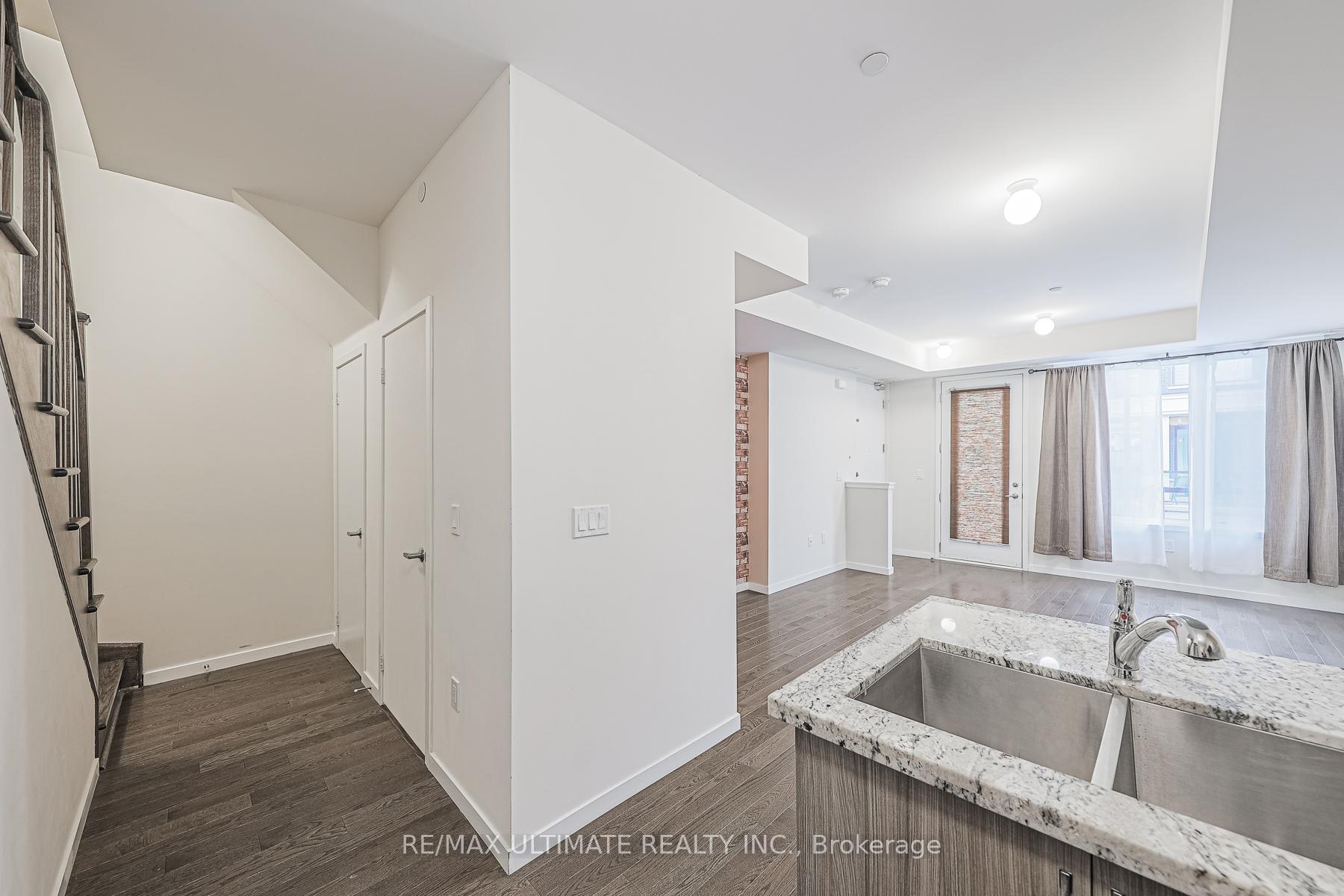 Photo 13 of Unit 109, 600 Alex Gardner Circle, Aurora, Aurora Village — HOMEH