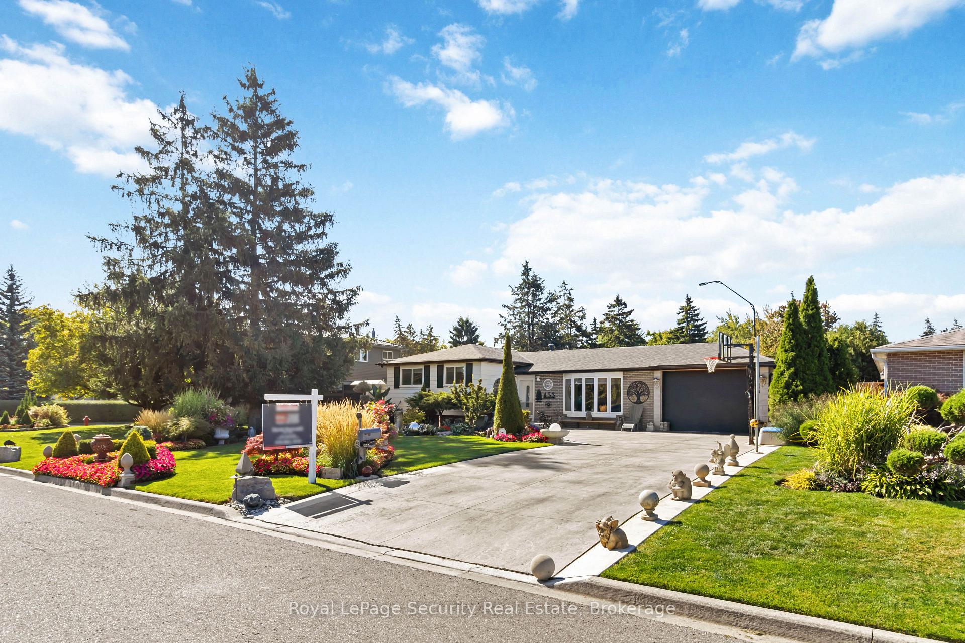 Photo 2 of 53 Dunblaine Crescent, Brampton, Southgate — HOMEH