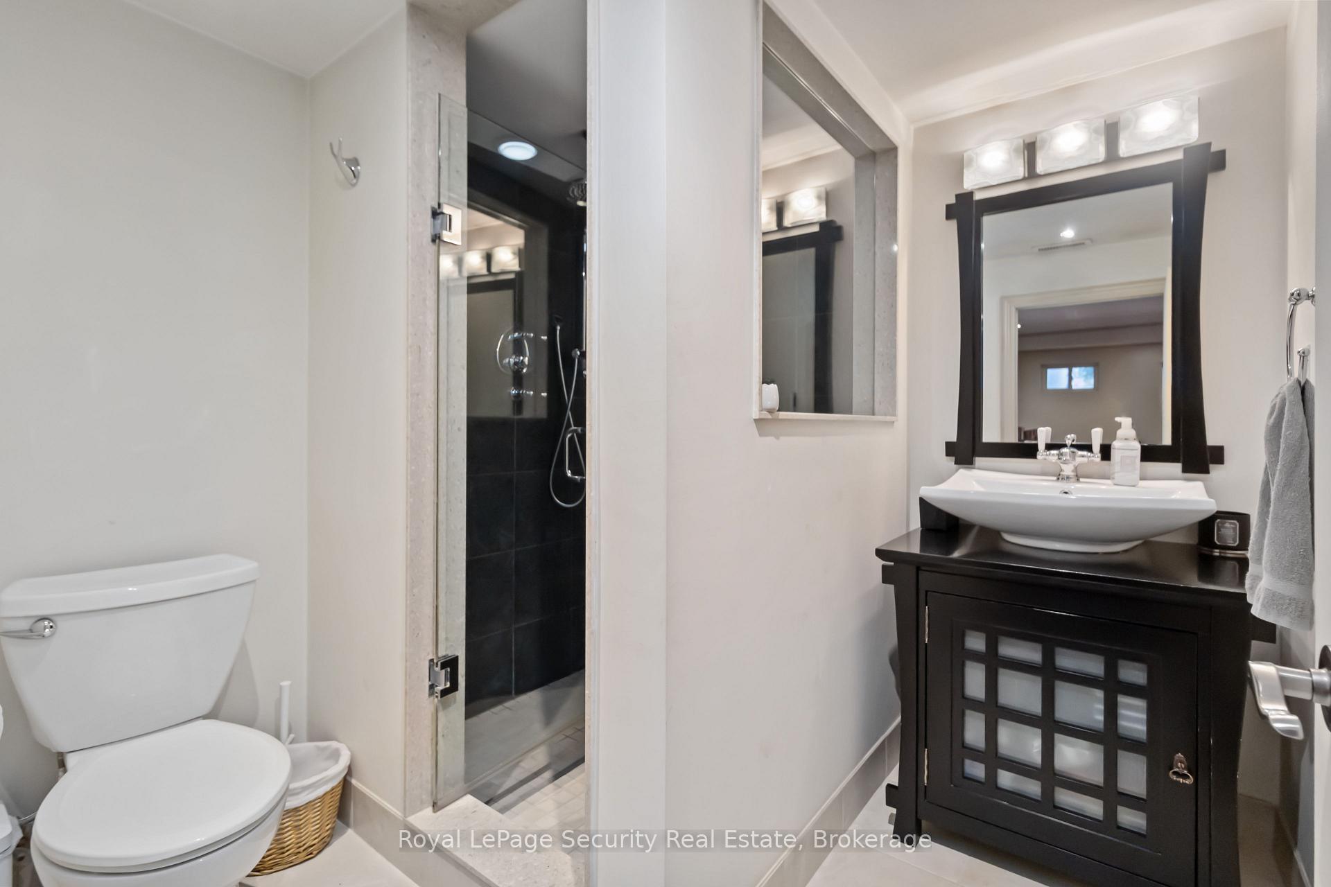 Photo 28 of 53 Dunblaine Crescent, Brampton, Southgate — HOMEH
