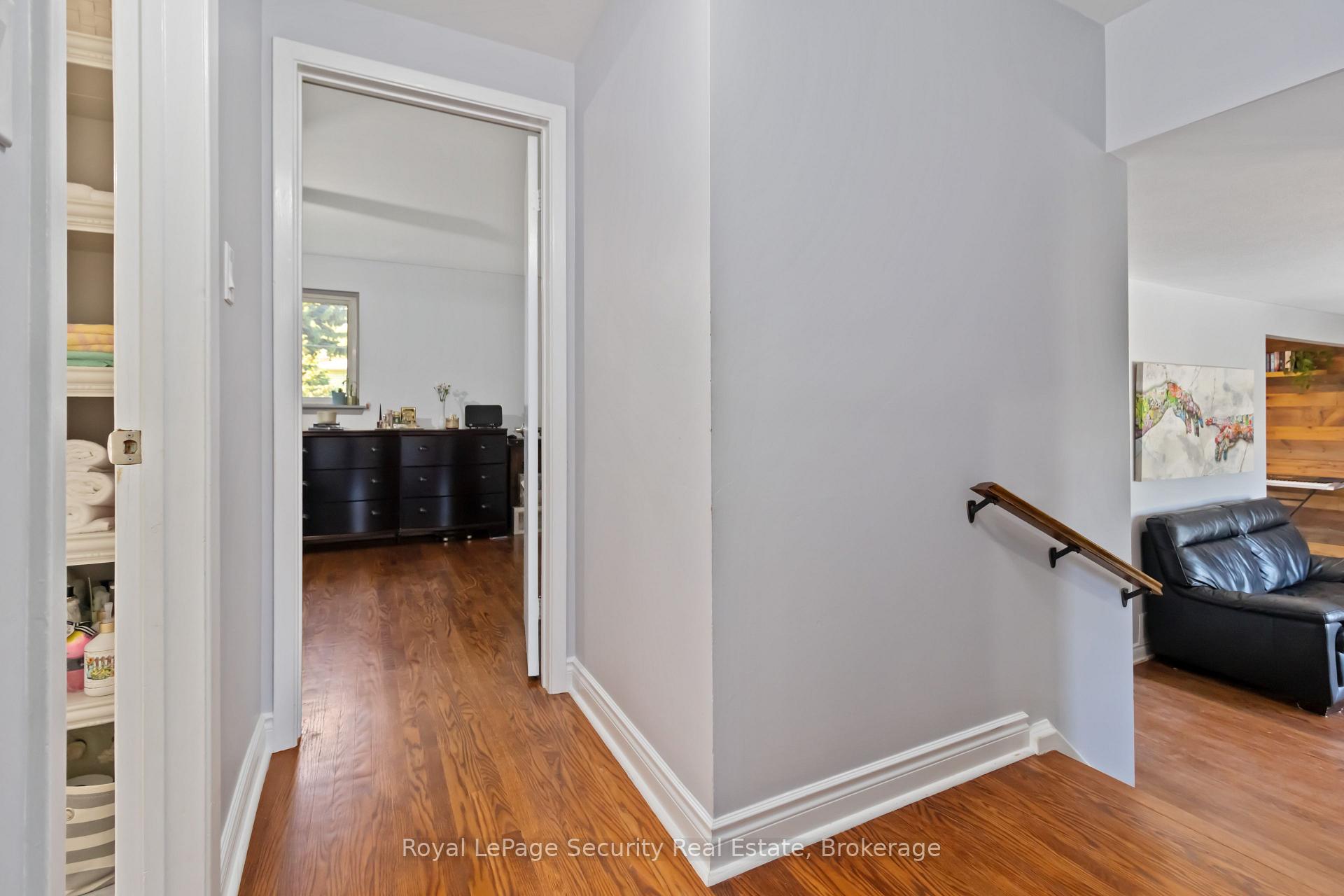 Photo 30 of 53 Dunblaine Crescent, Brampton, Southgate — HOMEH