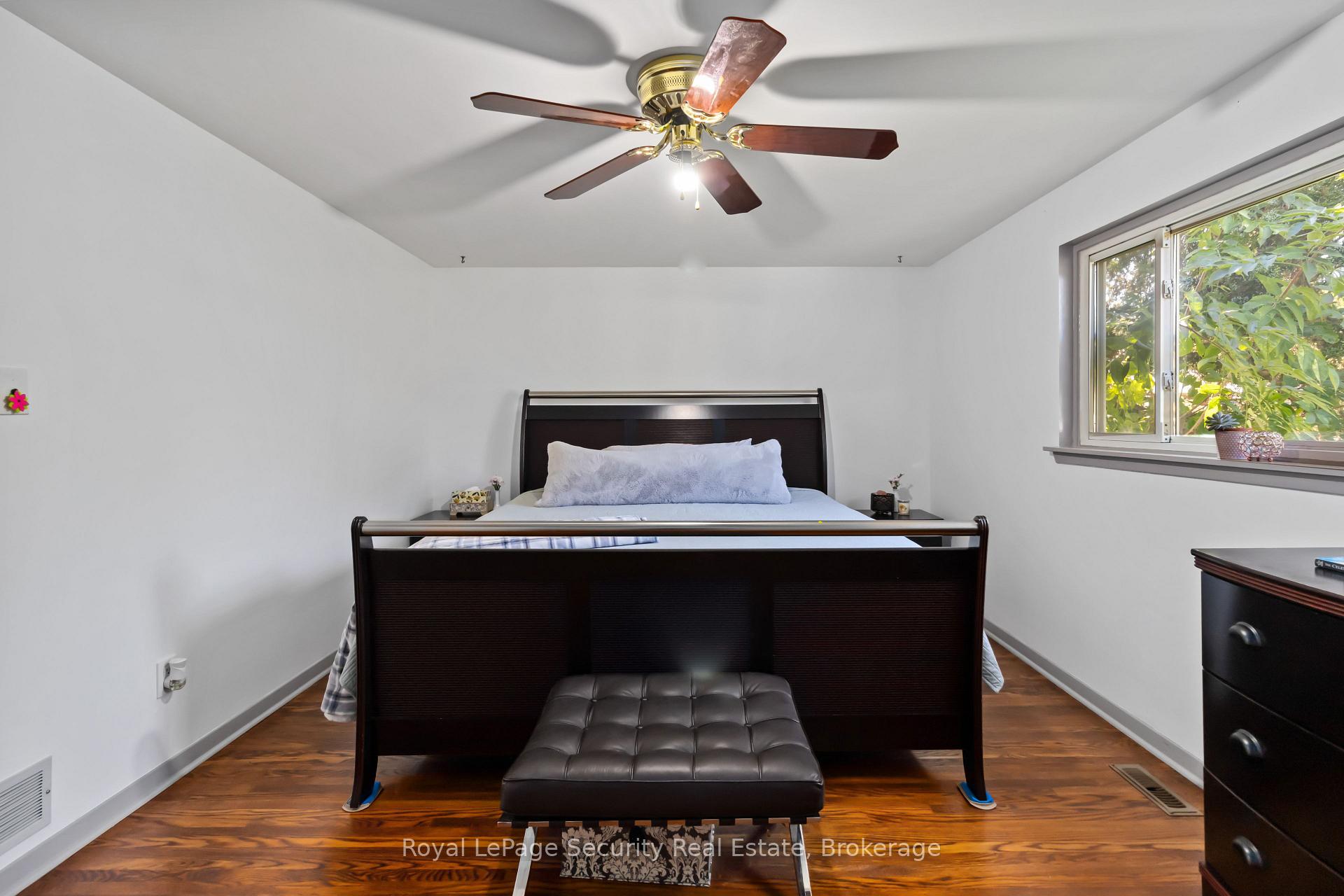 Photo 31 of 53 Dunblaine Crescent, Brampton, Southgate — HOMEH