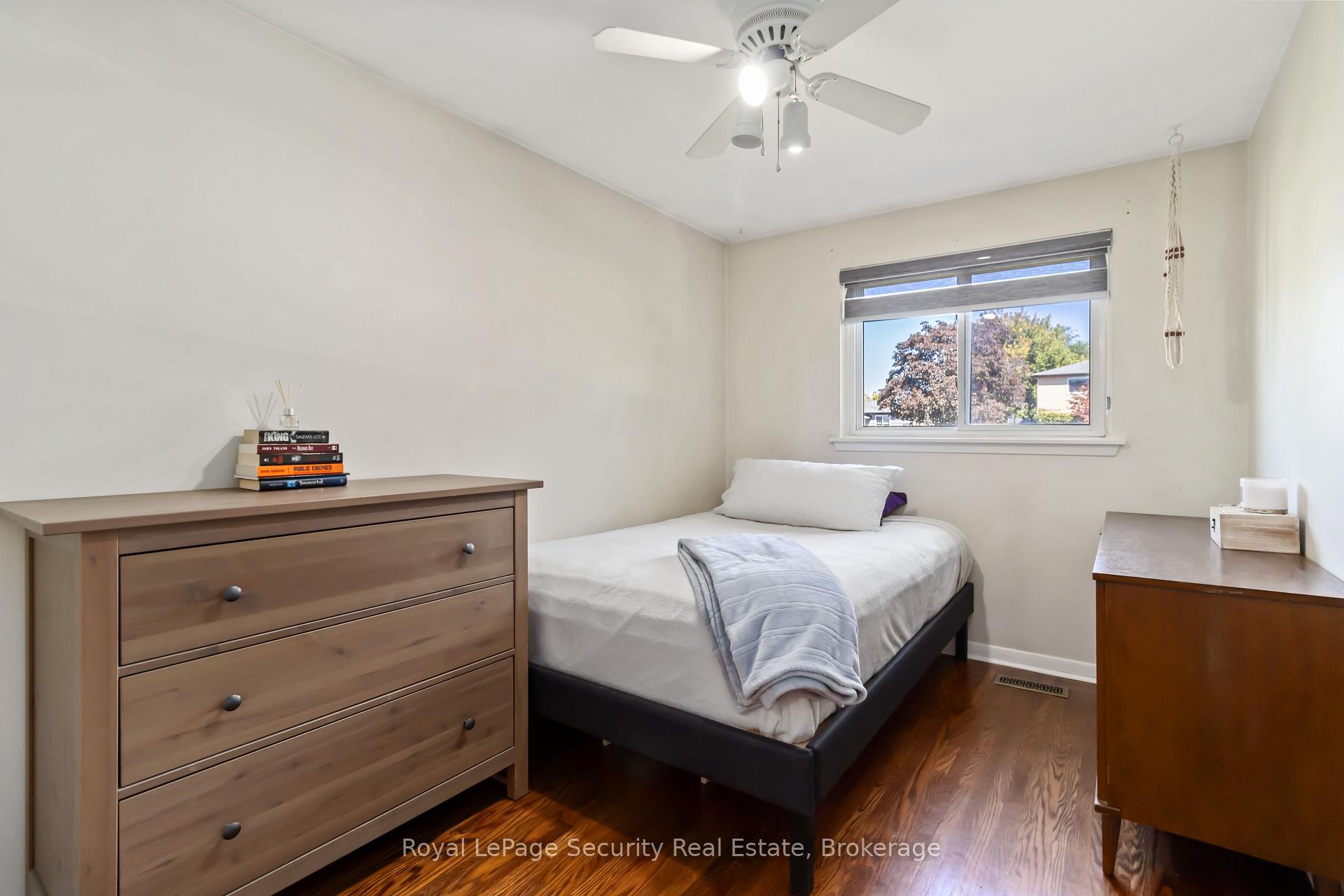 Photo 37 of 53 Dunblaine Crescent, Brampton, Southgate — HOMEH