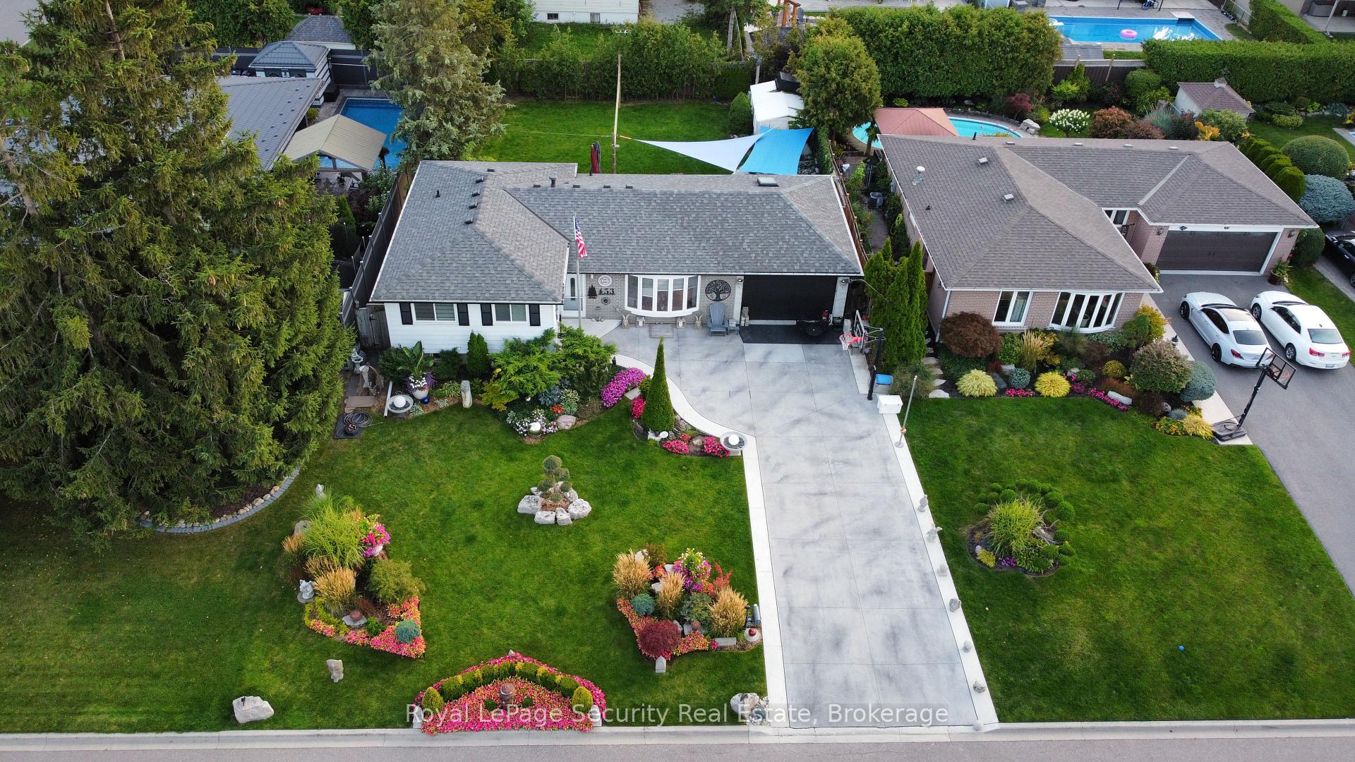 Photo 44 of 53 Dunblaine Crescent, Brampton, Southgate — HOMEH