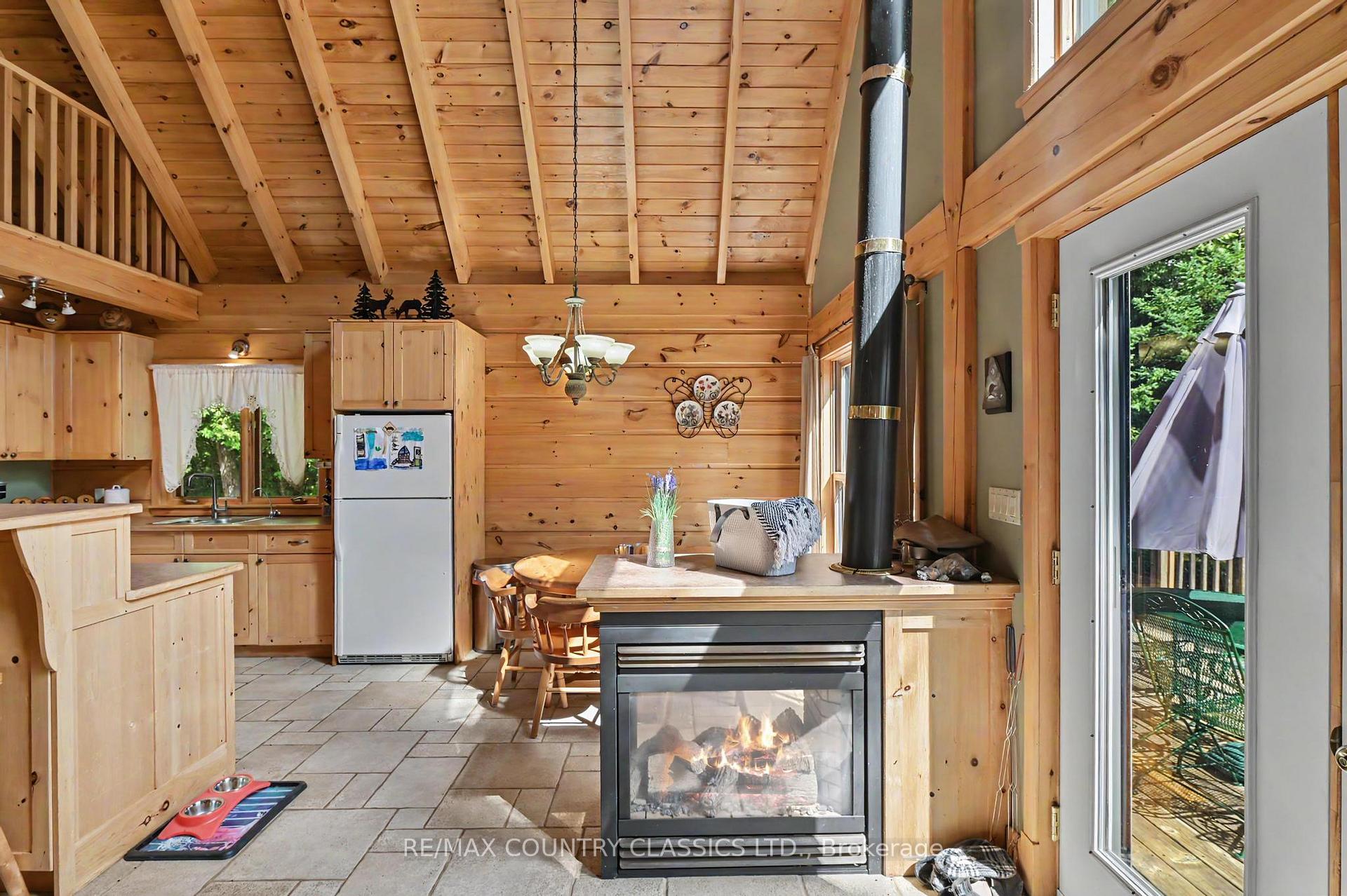 Photo 34 of 203 Evans Drive, North Kawartha — HOMEH