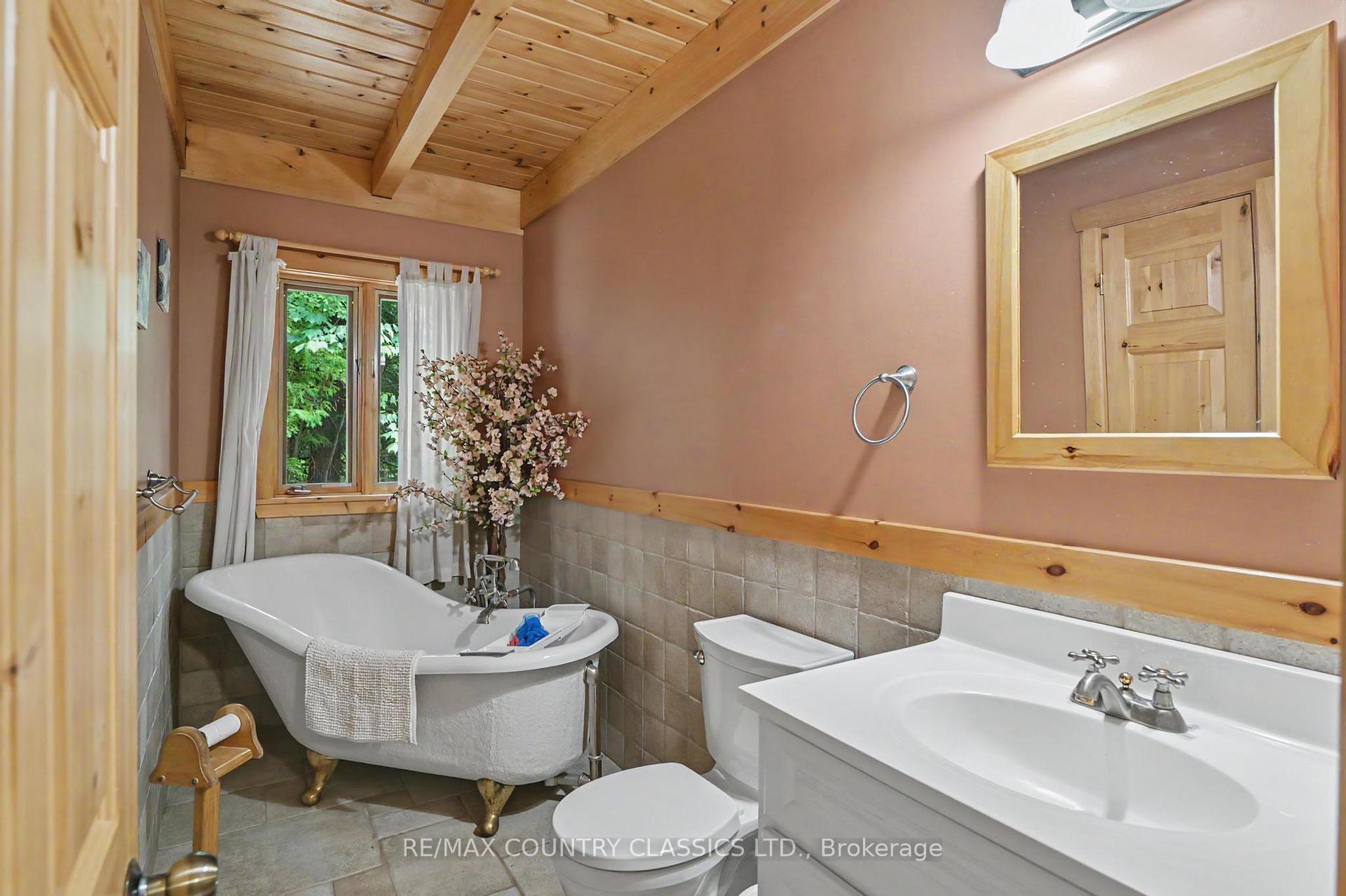 Photo 44 of 203 Evans Drive, North Kawartha — HOMEH