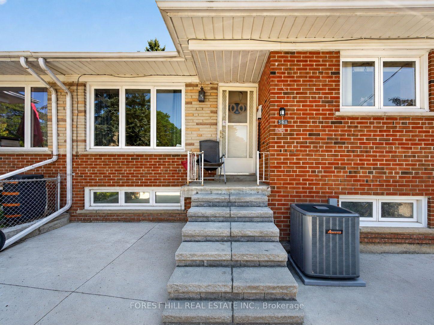 Front of 361 Blue Grass Boulevard
