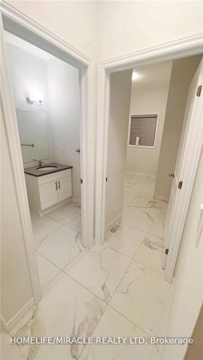 Photo 9 of 4079 Campbell Street, London, South V — HOMEH