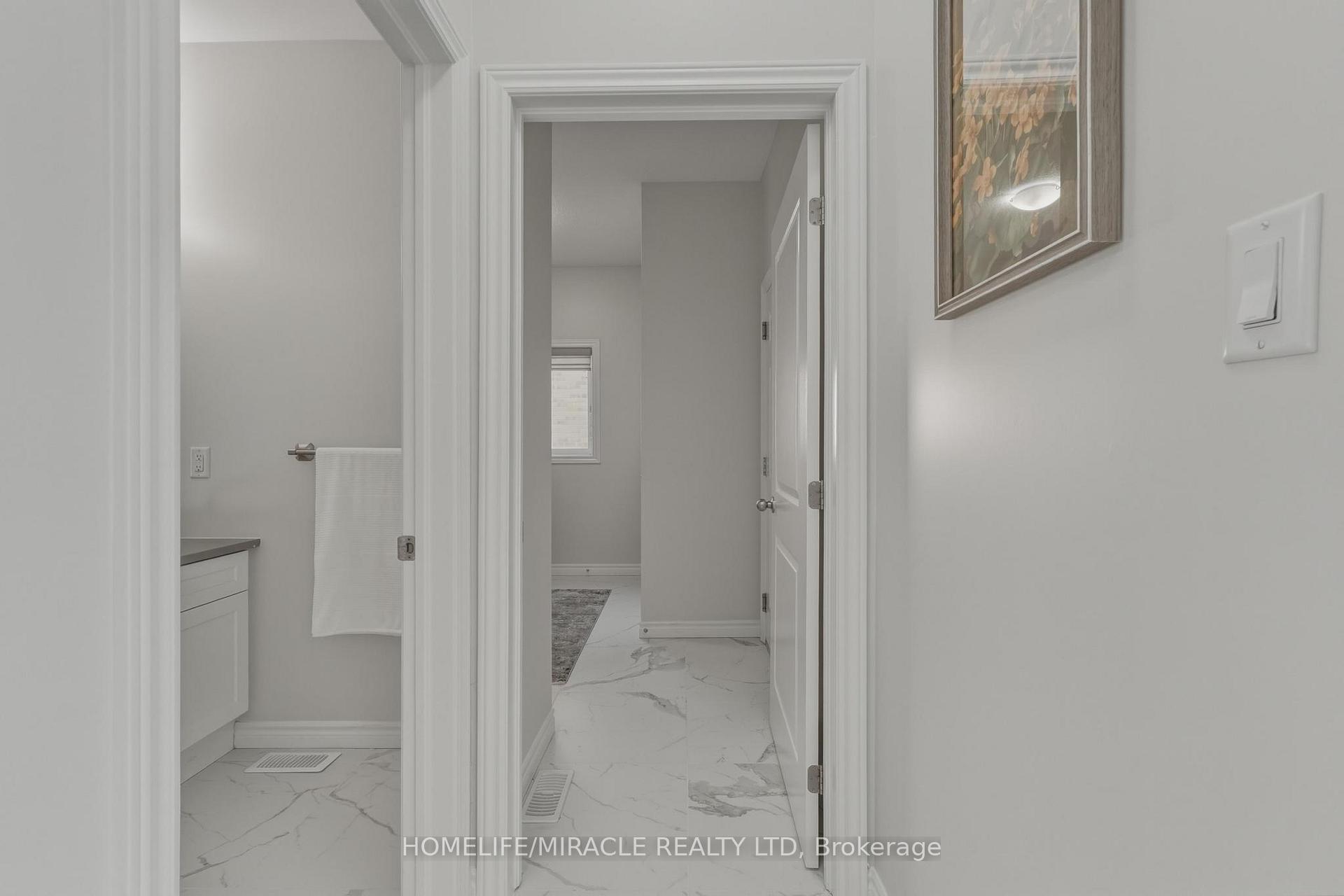Photo 33 of 4079 Campbell Street, London, South V — HOMEH