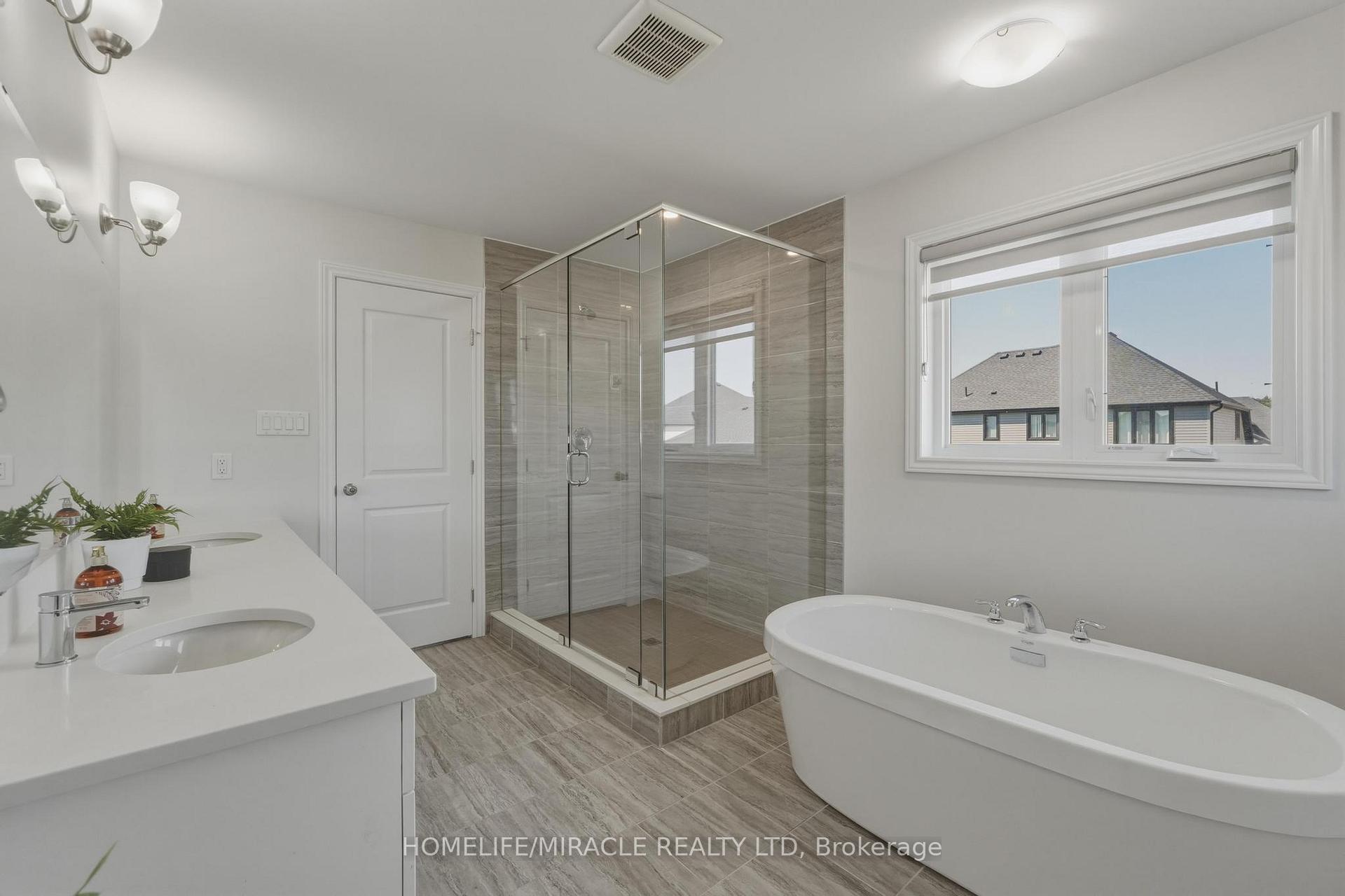 Photo 46 of 4079 Campbell Street, London, South V — HOMEH