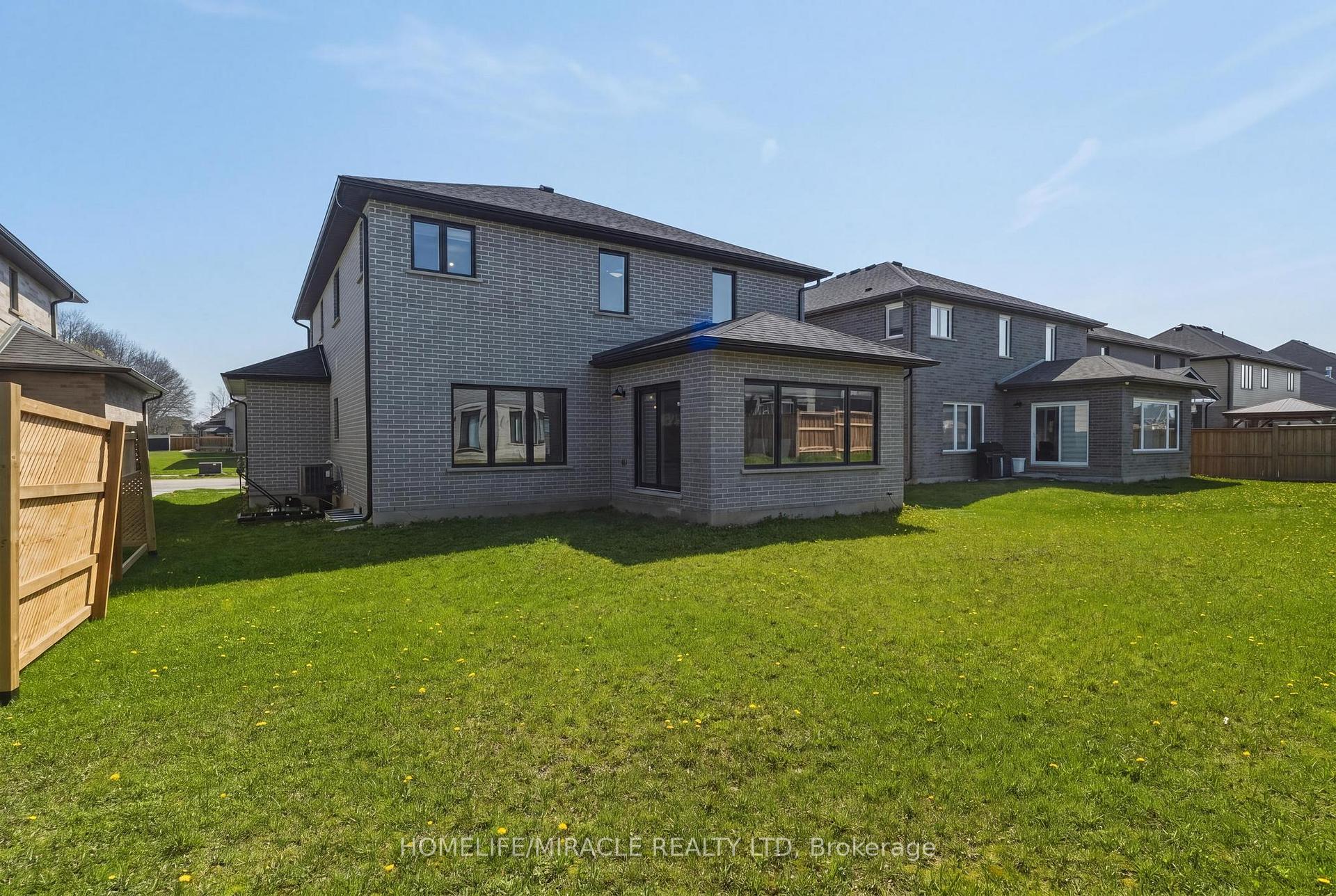 Photo 60 of 4079 Campbell Street, London, South V — HOMEH