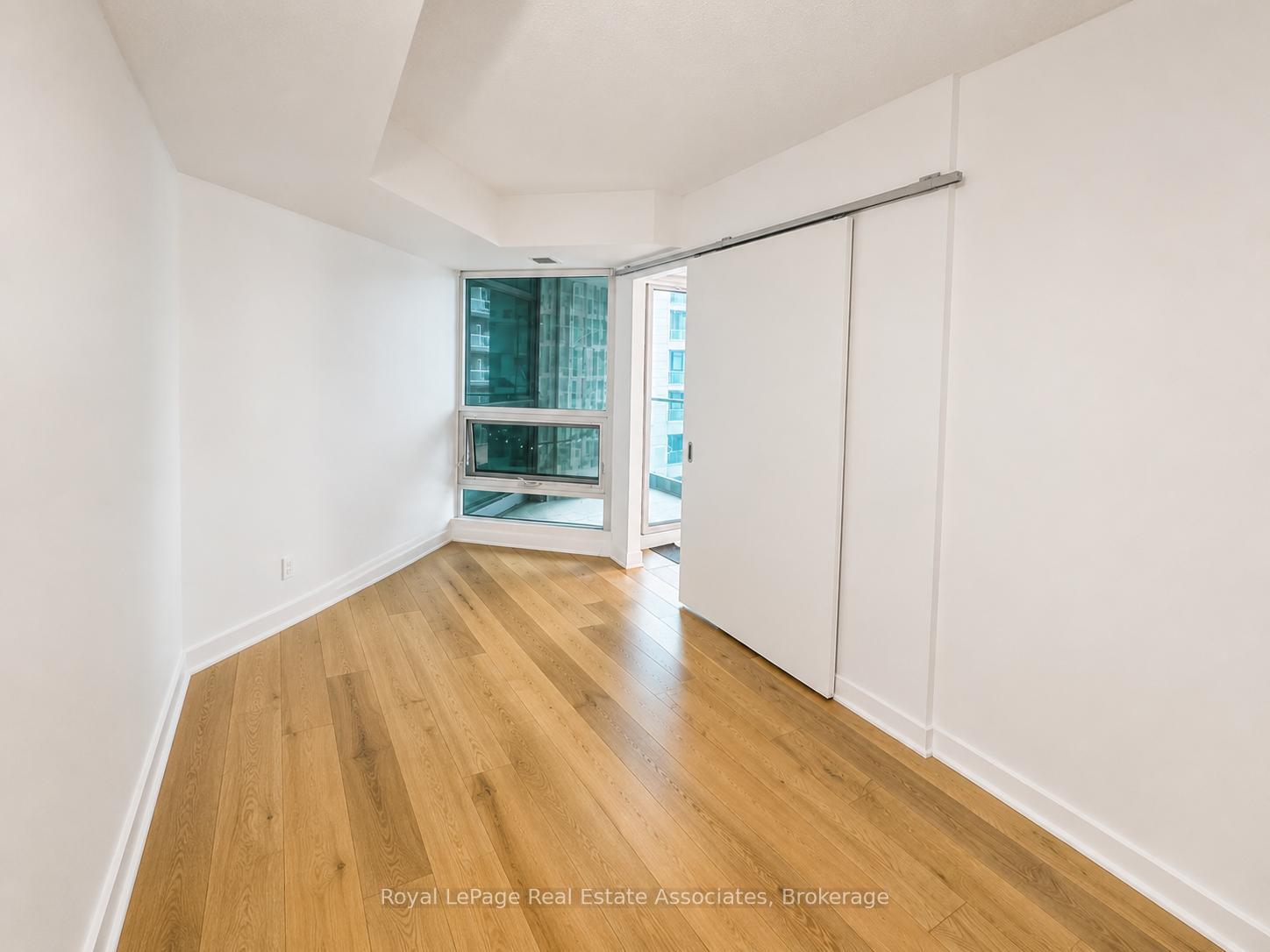 Photo 8 of Unit 311, 600 Fleet Street, Toronto, Niagara — HOMEH