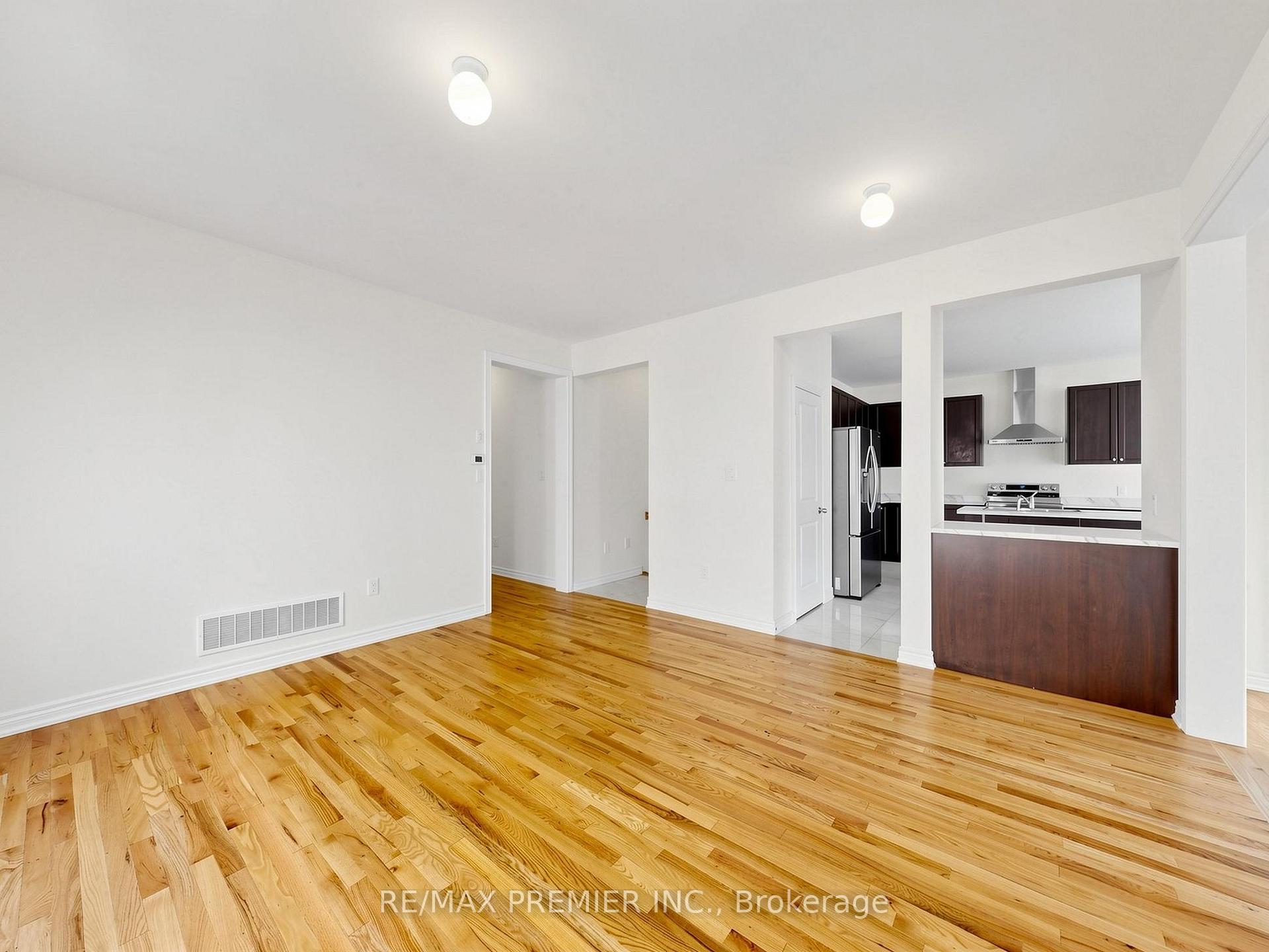 Photo 5 of 380 Leanne Lane, Shelburne — HOMEH