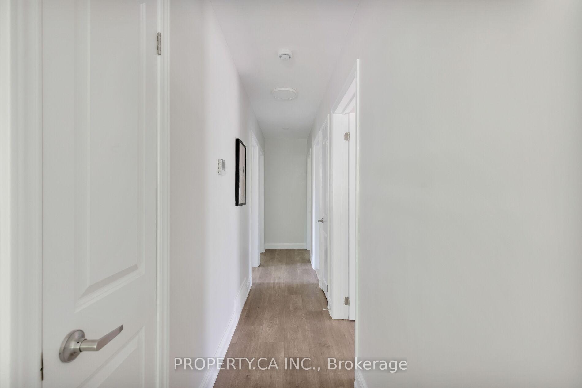 Photo 10 of 18 Alhart Drive, Etobicoke, Thistletown-Beaumonde Heights — HOMEH