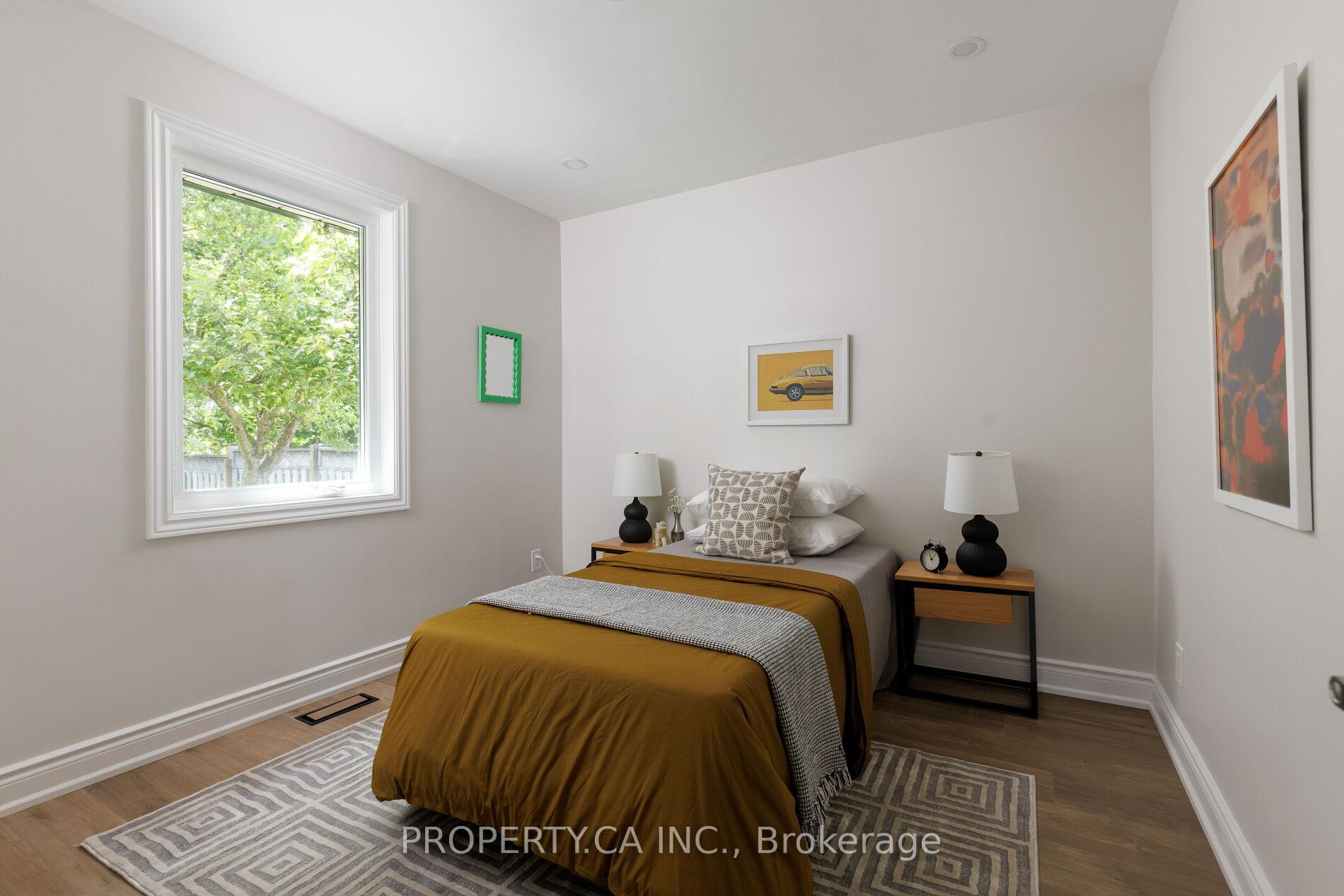 Photo 14 of 18 Alhart Drive, Etobicoke, Thistletown-Beaumonde Heights — HOMEH