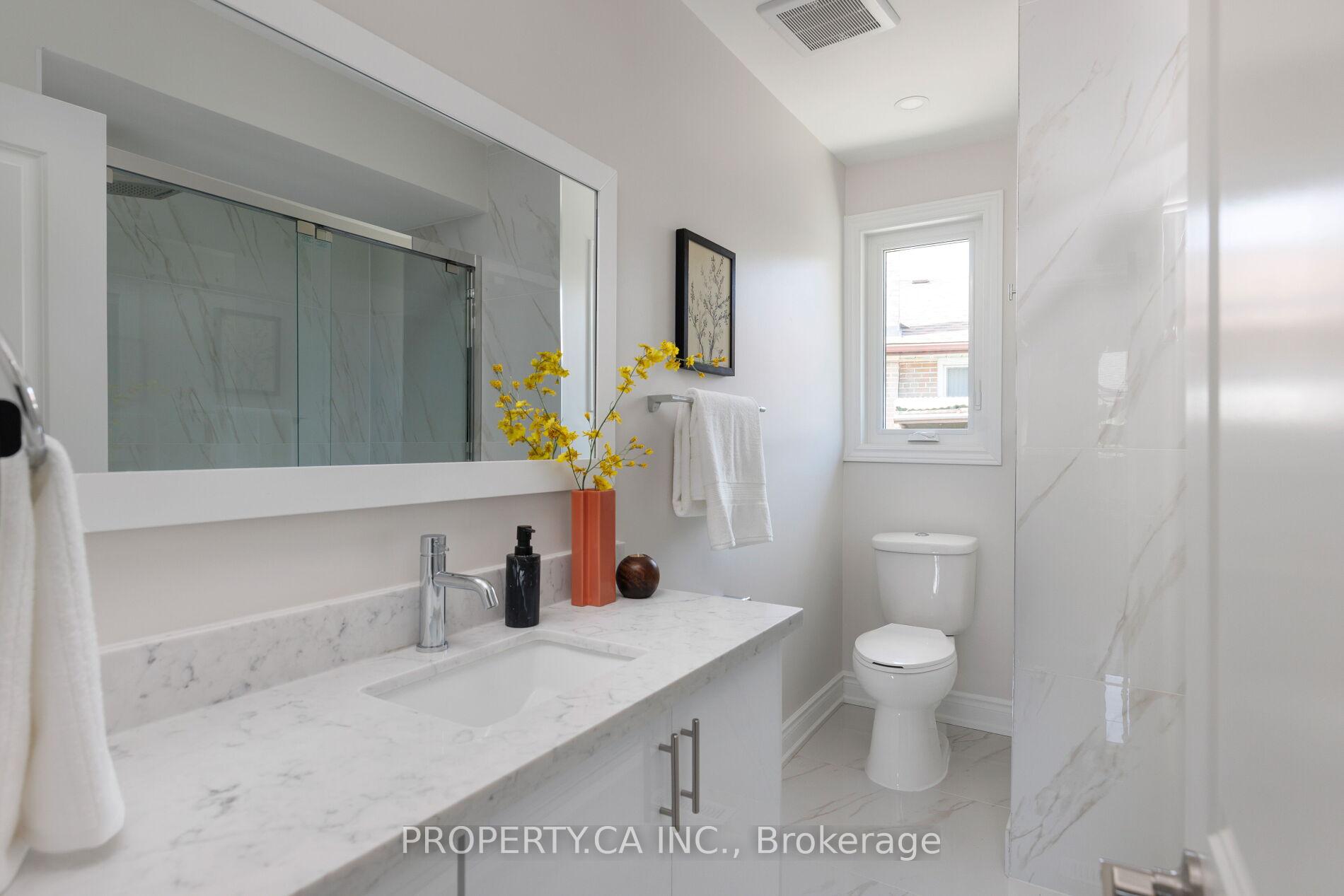 Photo 15 of 18 Alhart Drive, Etobicoke, Thistletown-Beaumonde Heights — HOMEH