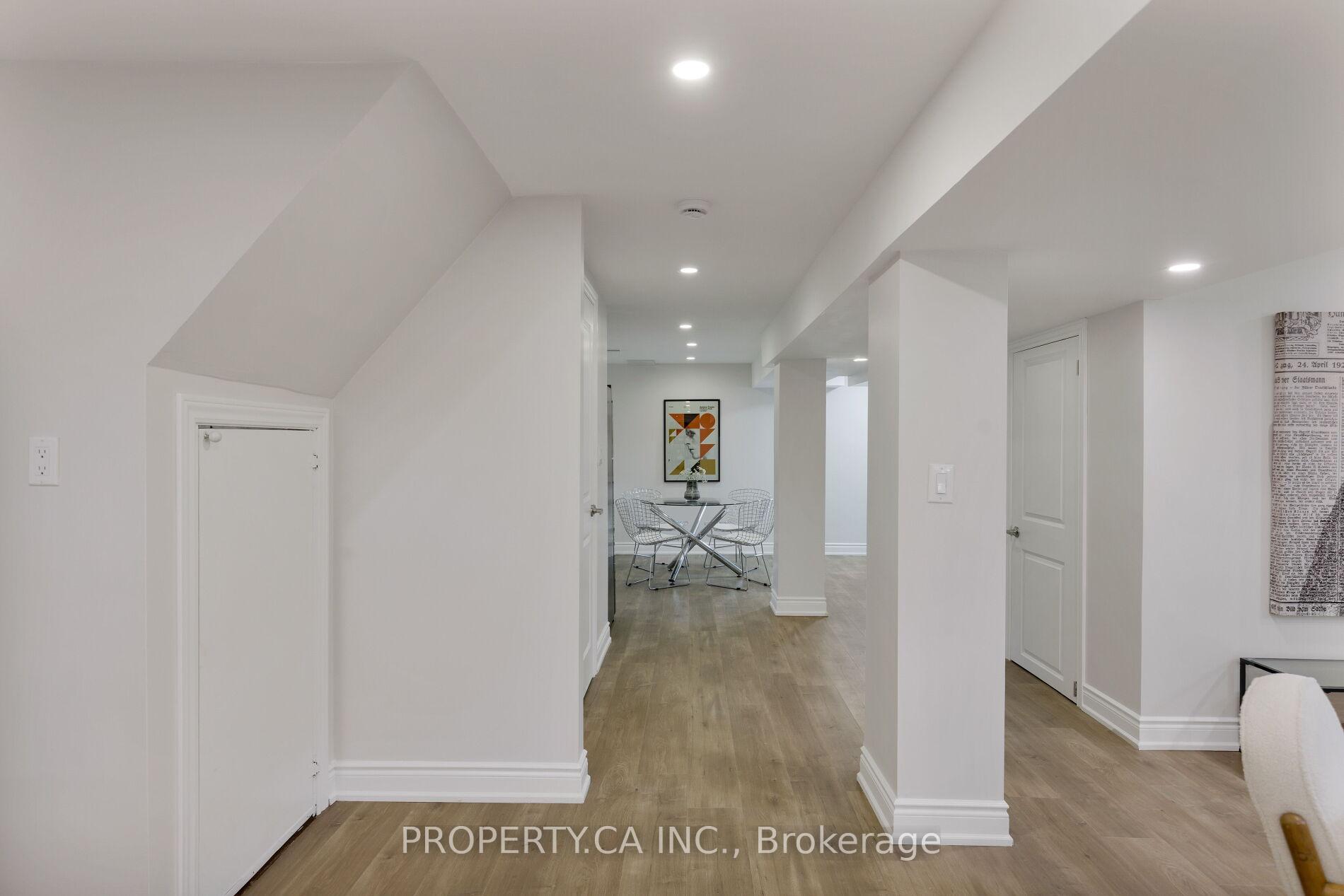 Photo 21 of 18 Alhart Drive, Etobicoke, Thistletown-Beaumonde Heights — HOMEH